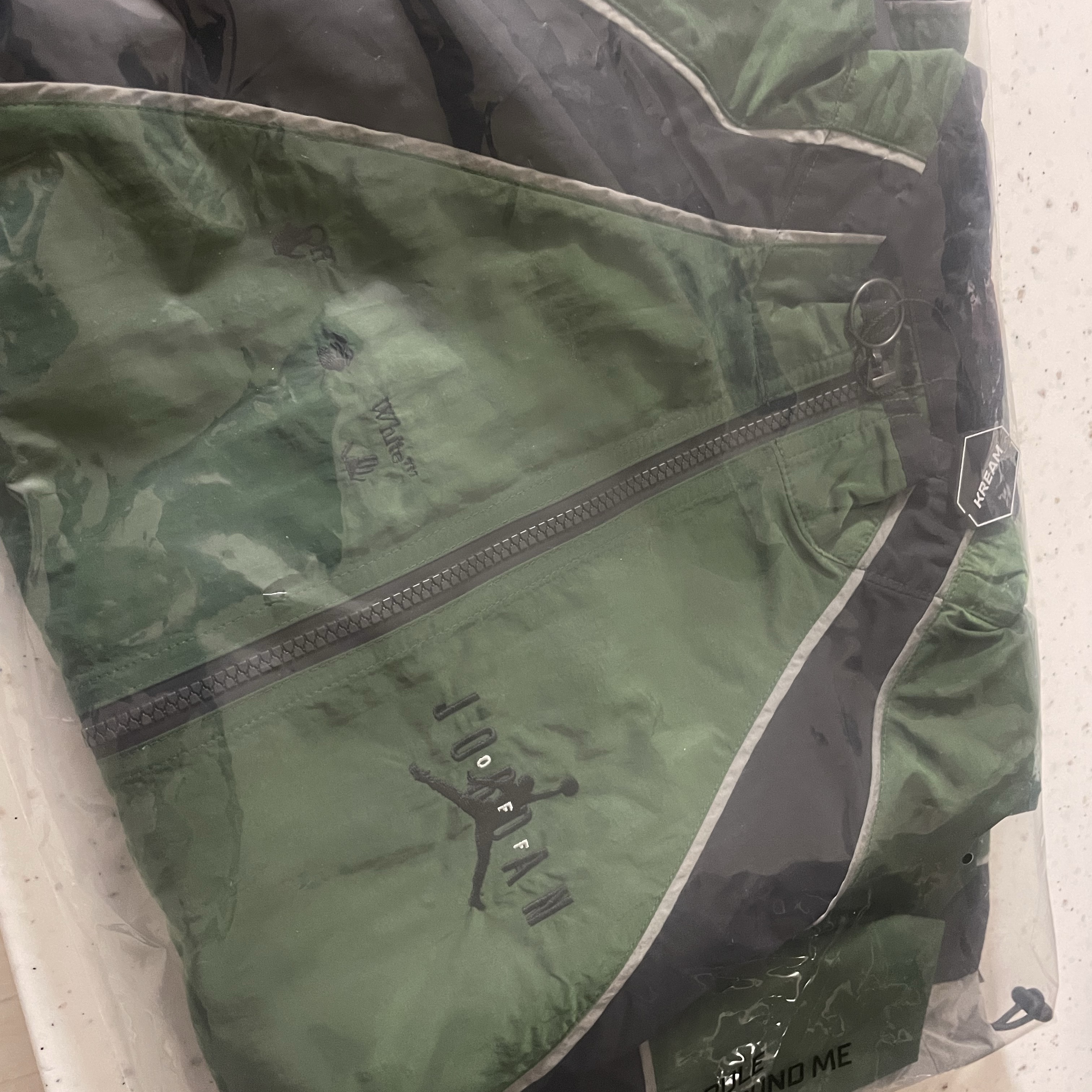Jordan x Off-White Track Top Forest Green - Asia 착용 스타일