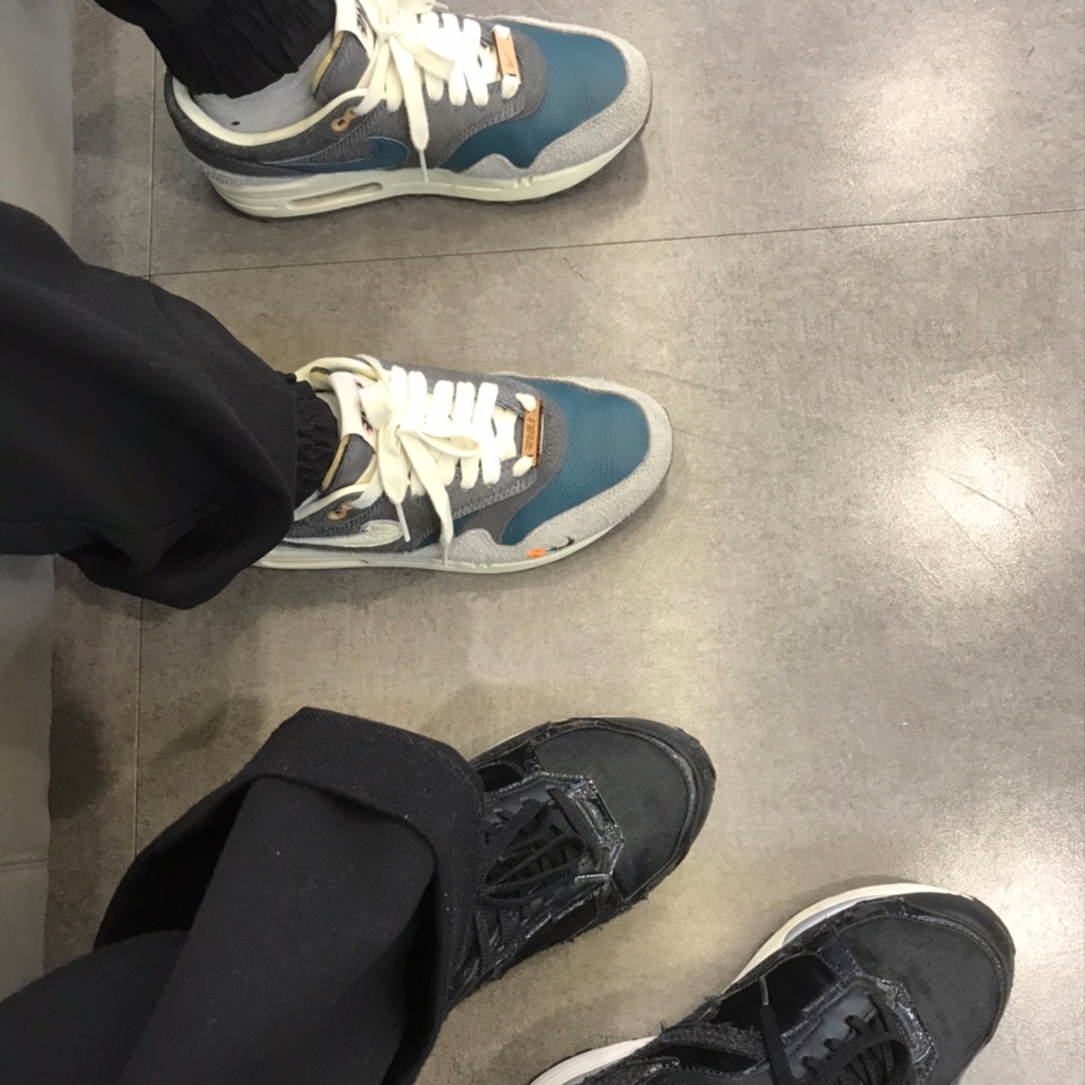 Nike Dunk Low Retro Black, Jordan 1 Retro Low OG Black Toe 착용 스타일 - 2