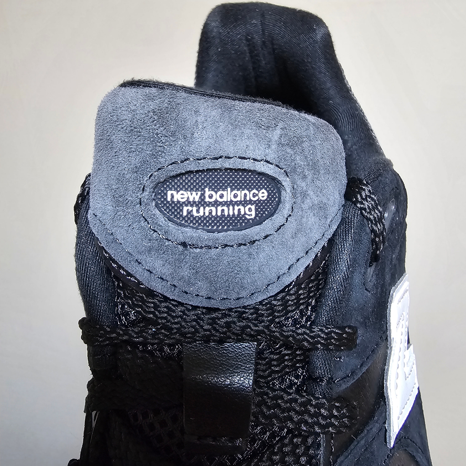 New Balance 2002R Black Dark Grey - JD Sports Exclusive 착용 스타일 - 3