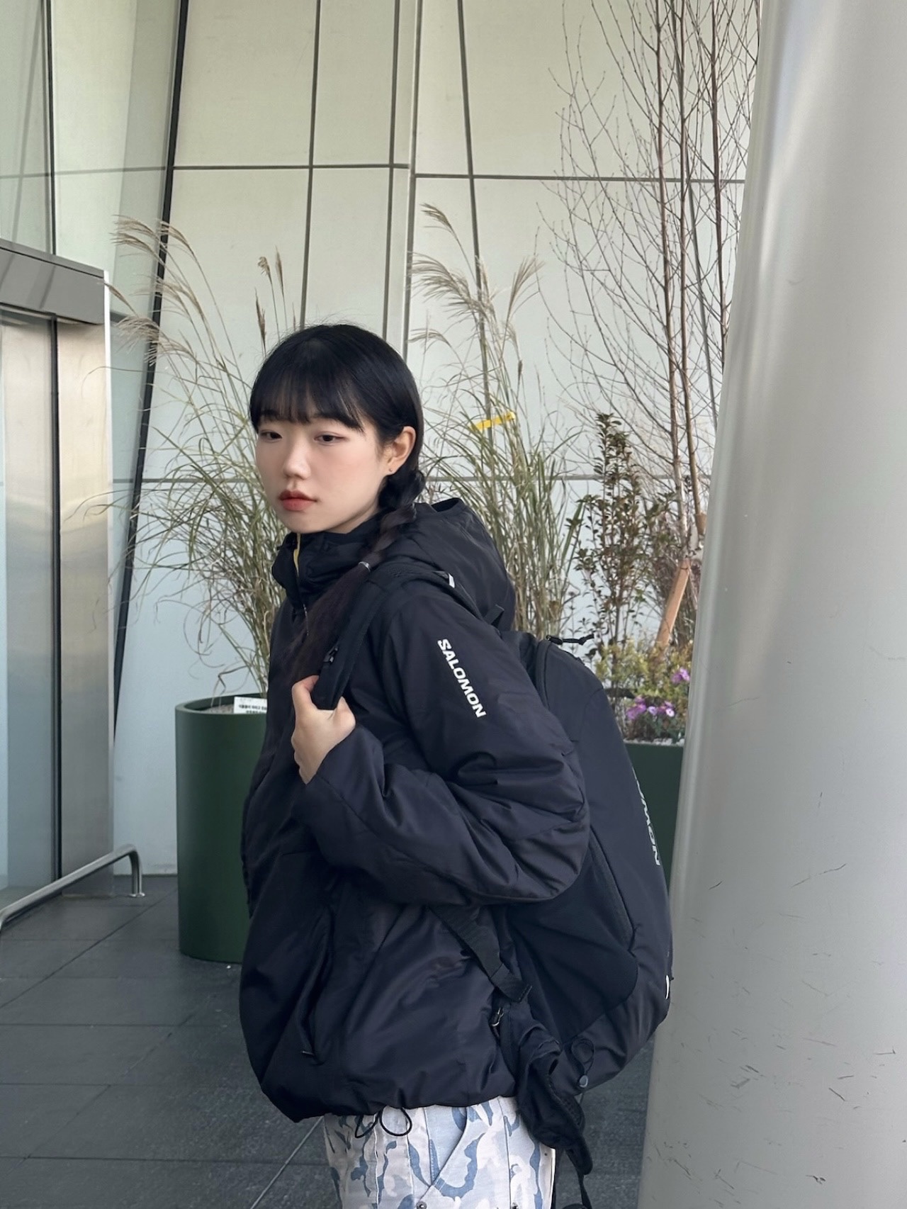 Salomon Modisay Jacket Black, Salomon Trailblazer 20 Black (New Ver.) 착용 스타일 - 1