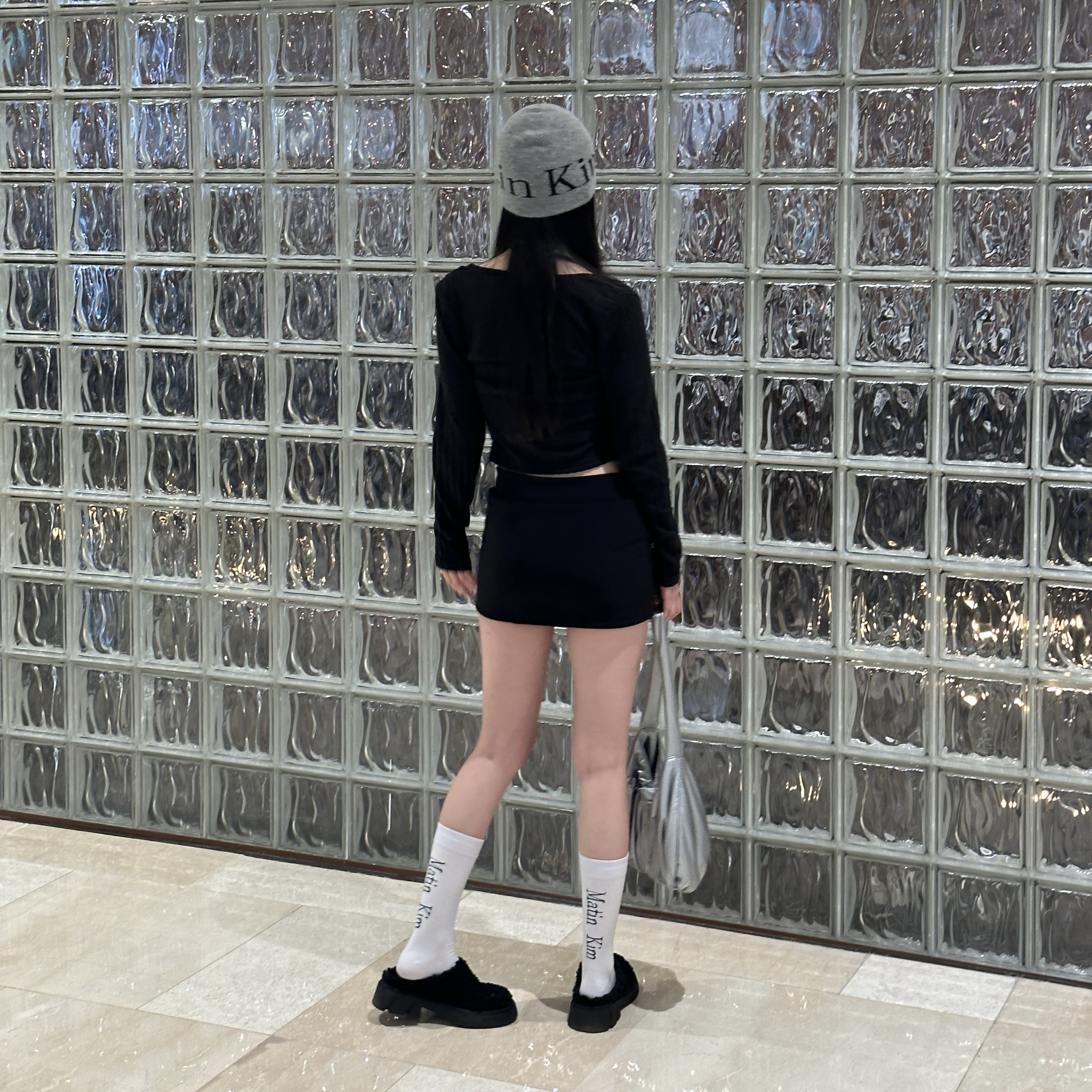 Matin Kim Logo Jacquard Short Beanie Grey, (W) Matin Kim Over Knee Socks White 착용 스타일 - 5