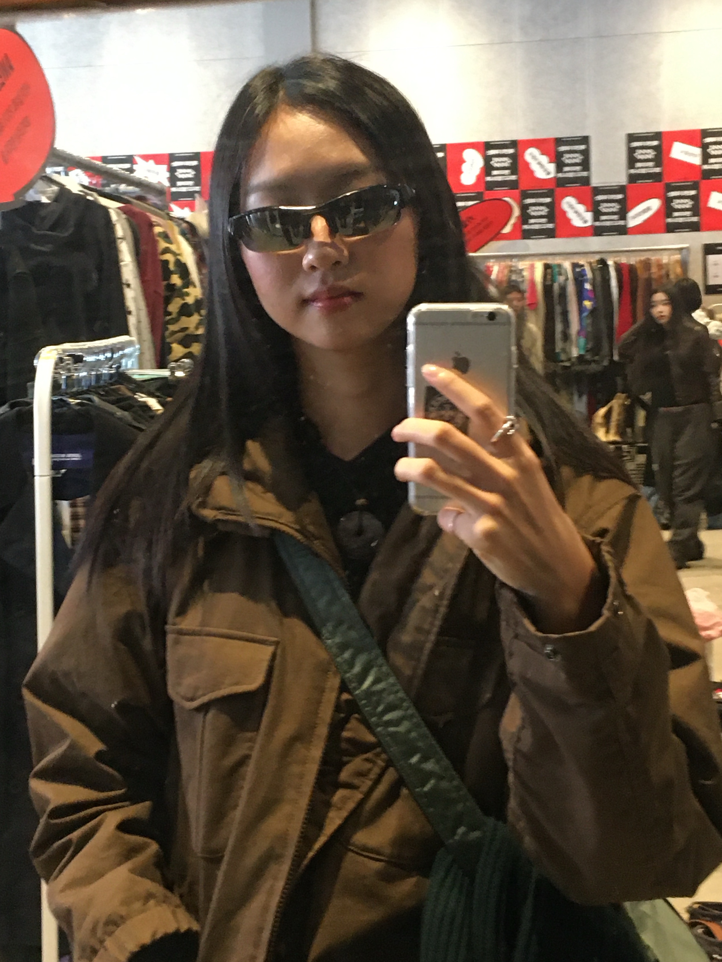 Uniqlo x Engineered Garments Pufftech Utility Jacket Brown, Porter Tanker Shoulder Bag S Sage Green 착용 스타일 - 2
