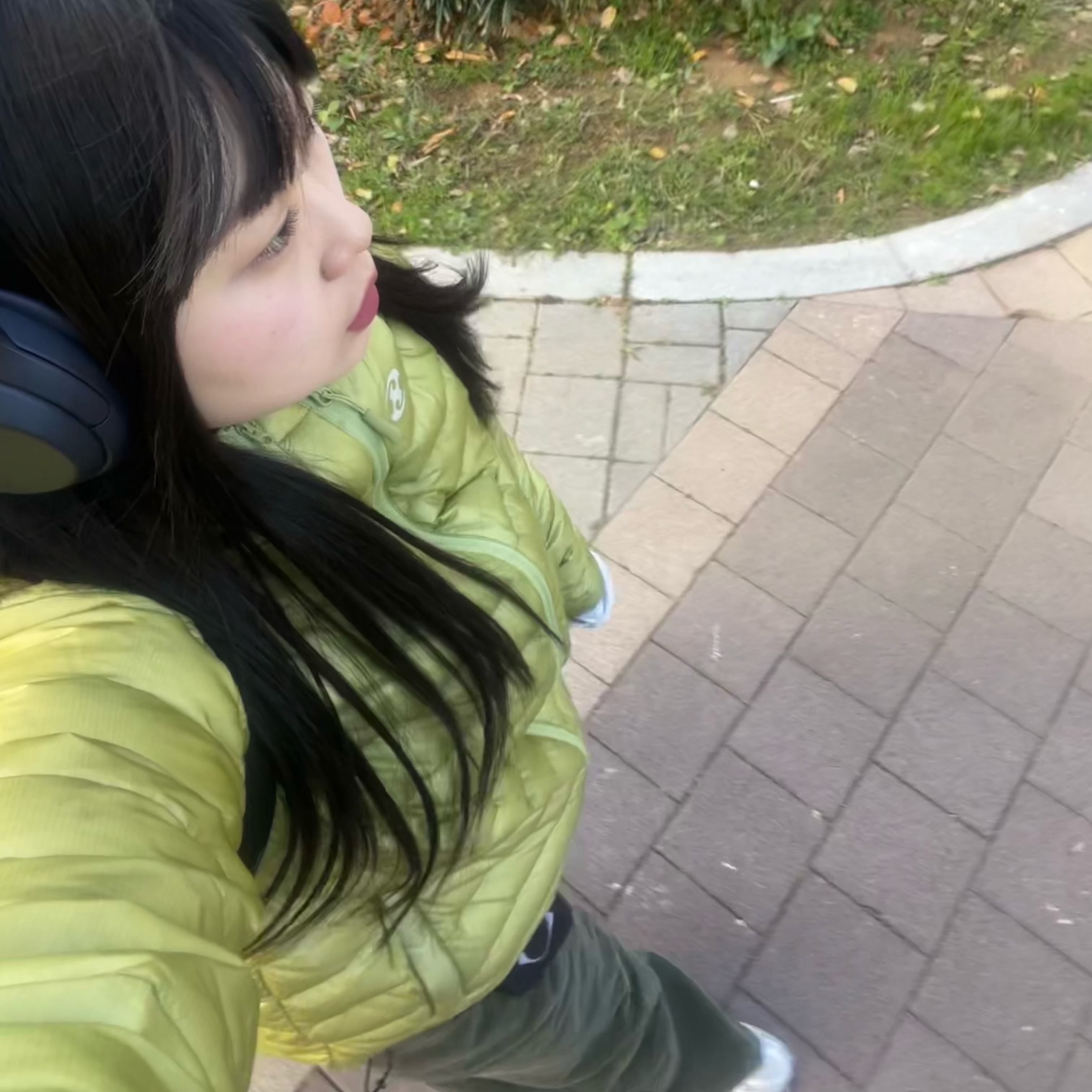 Sansan Gear Suffix Puffer Jacket Light Green - 23FW, Sony WH-1000XM4 Midnight Blue (Korean Ver.) 착용 스타일 - 2