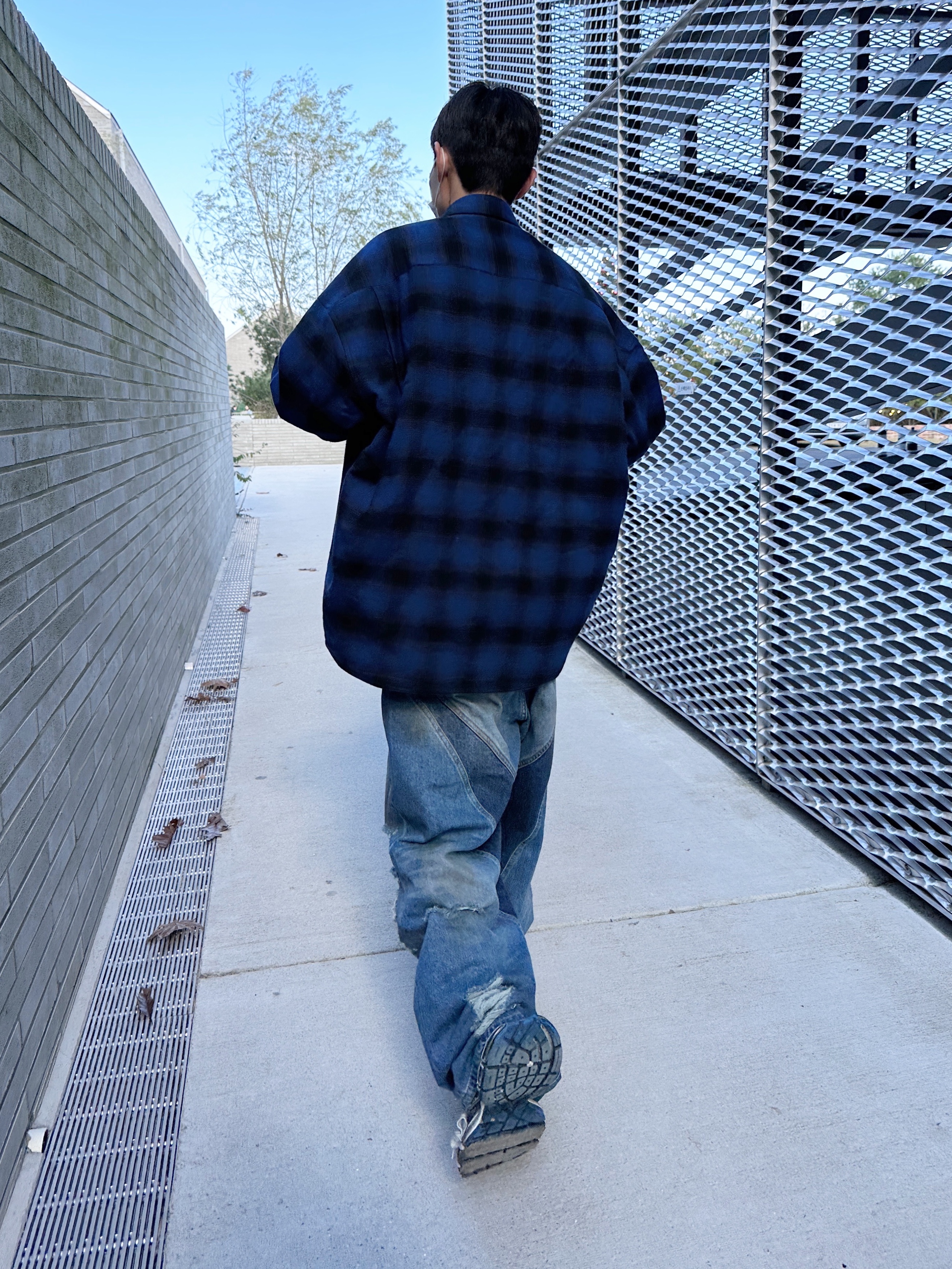Nonnod Padded Flexible Slub Check Shirts Vintage Blue Purple, Balenciaga 3XL Sneakers Worn Out Grey White Blue 착용 스타일 - 3
