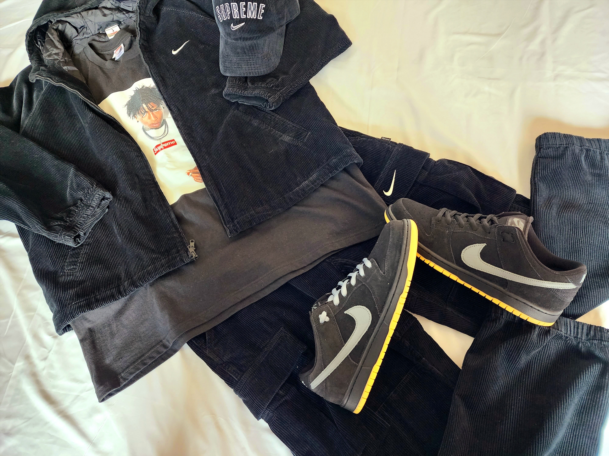 Supreme x Nike Arc Corduroy Cargo Pants Black - 22SS, Supreme x Nike Arc Corduroy Hooded Jacket Black - 22SS 착용 스타일 - 4