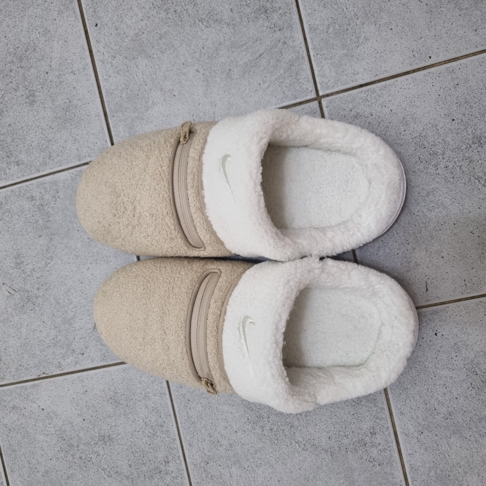 (W) Nike Burrow SE Sanddrift Summit White 착용 스타일
