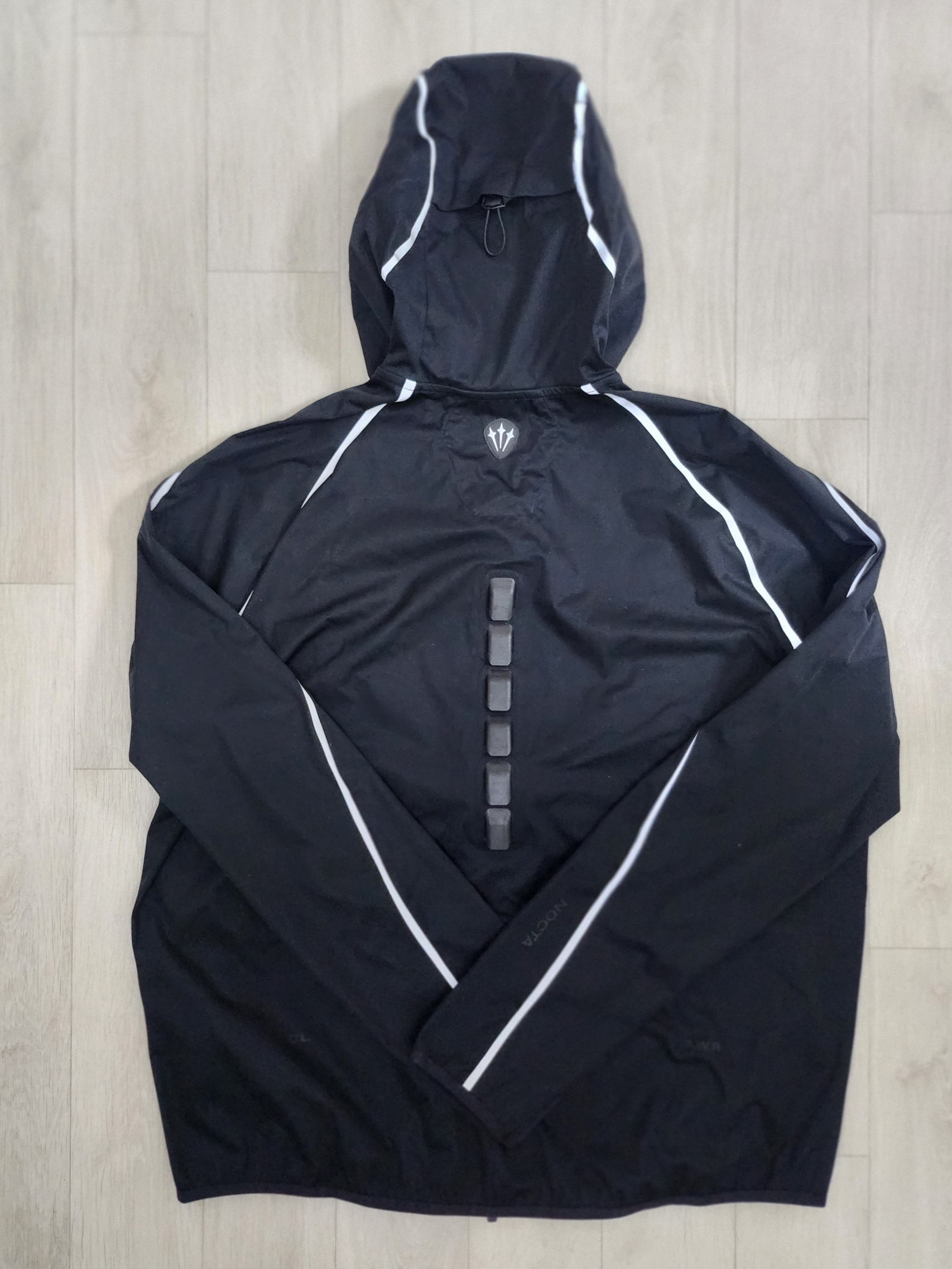 Nike x Drake Nocta Basketball Warmup Jacket Black (DV3661-010) 착용 스타일 - 2