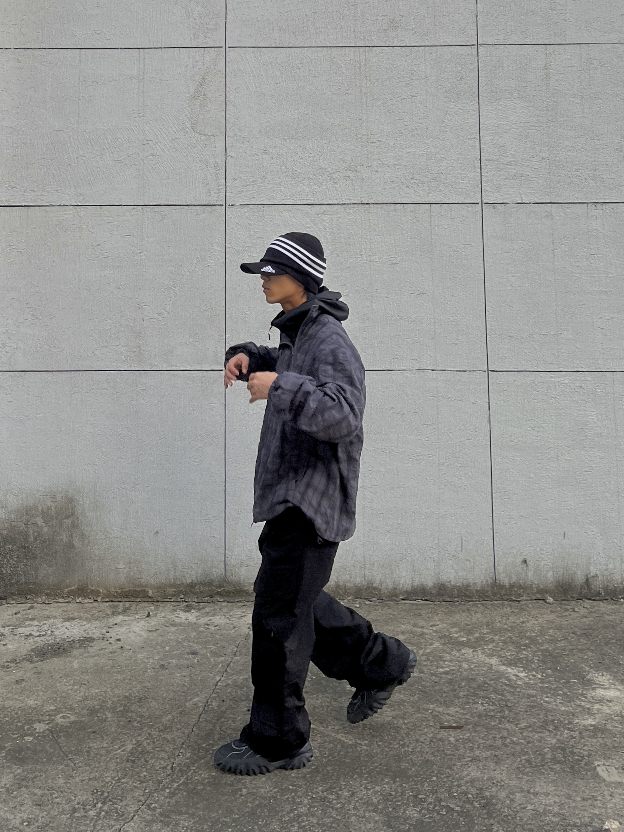 Oakley Factory Team x Brain Dead Chop Saw Black 착용 스타일 - 1