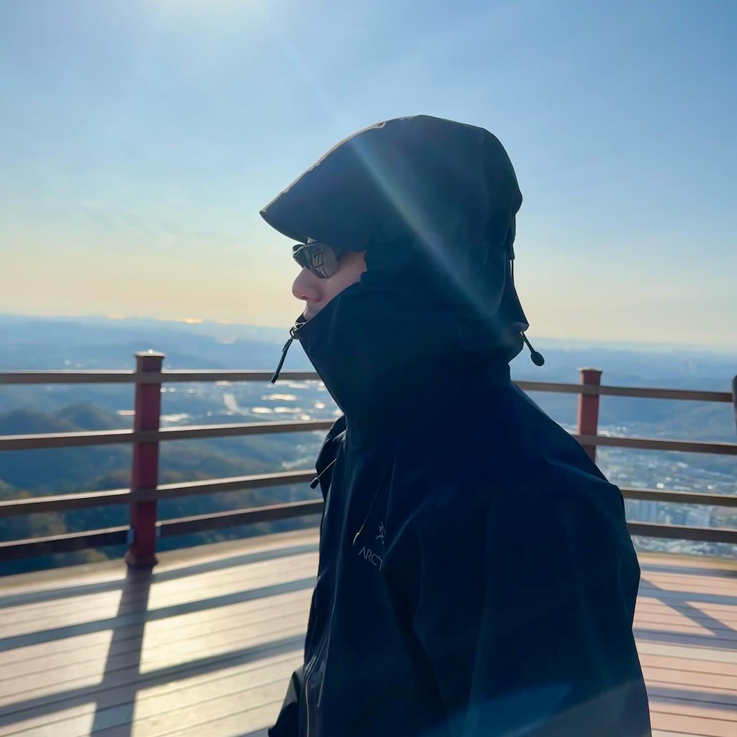 Arc'teryx Beta LT Jacket Black, Salomon XT-6 ADV Black 착용 스타일 - 1