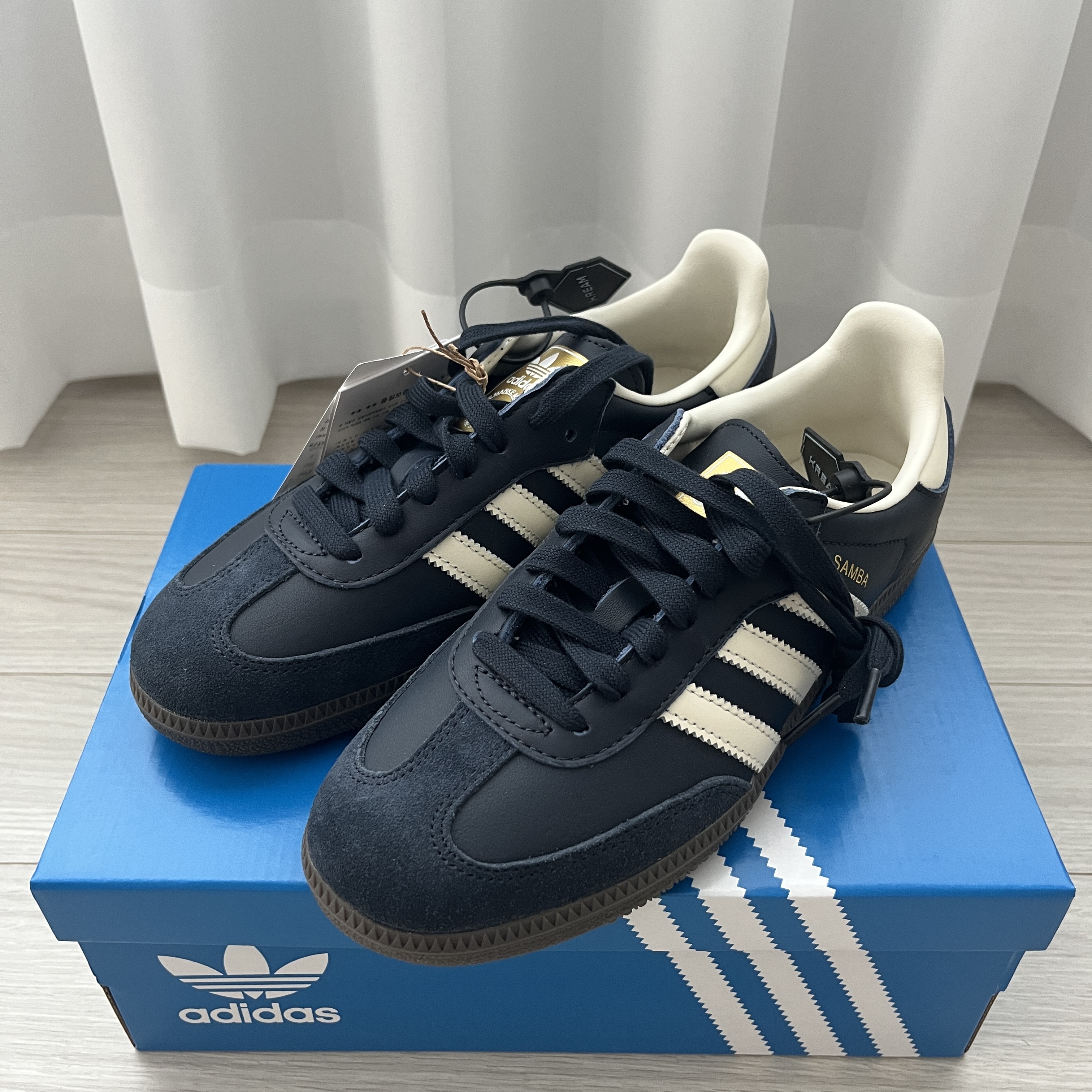 Adidas Samba OG Night Navy Cream White 착용 스타일