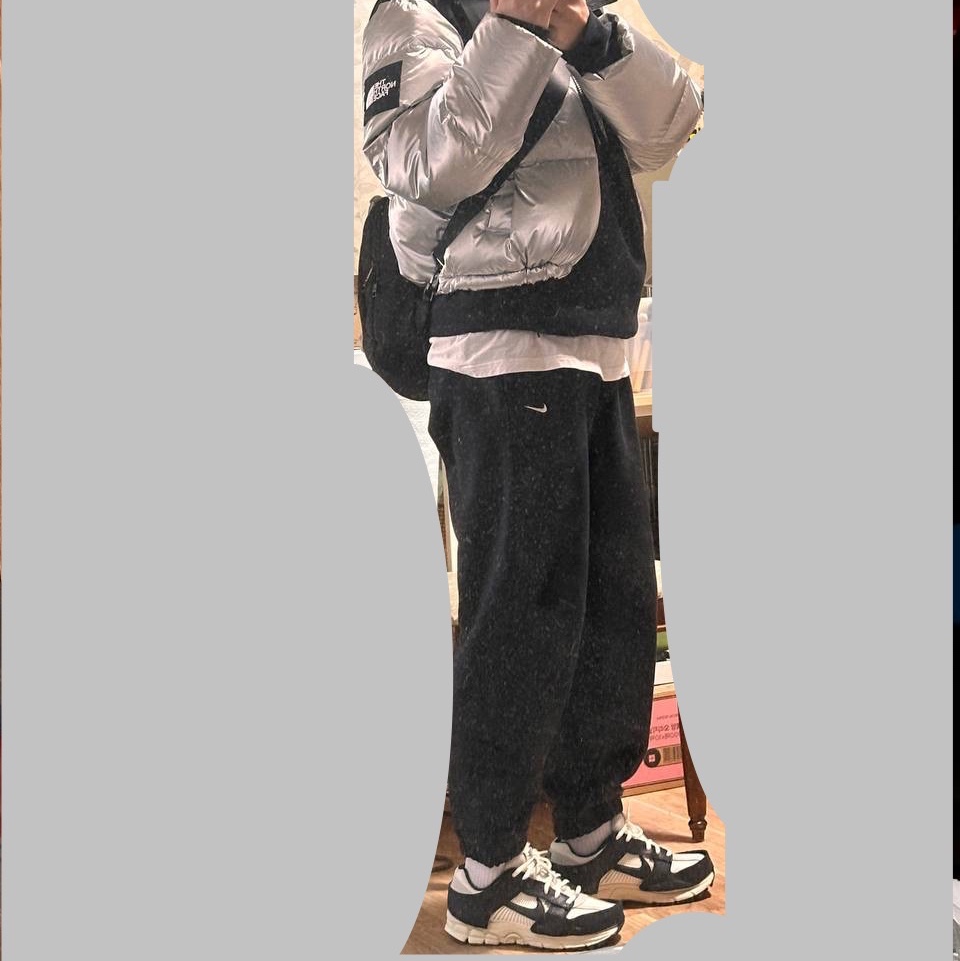 (W) Nike Zoom Vomero 5 Wolf Grey and Black 착용 스타일