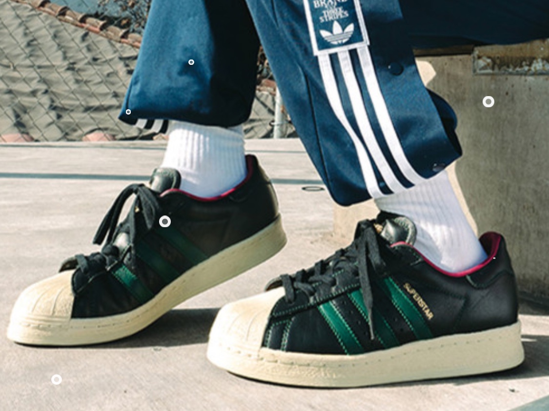 Adidas Superstar 82 Core Black Dark Green 착용 스타일