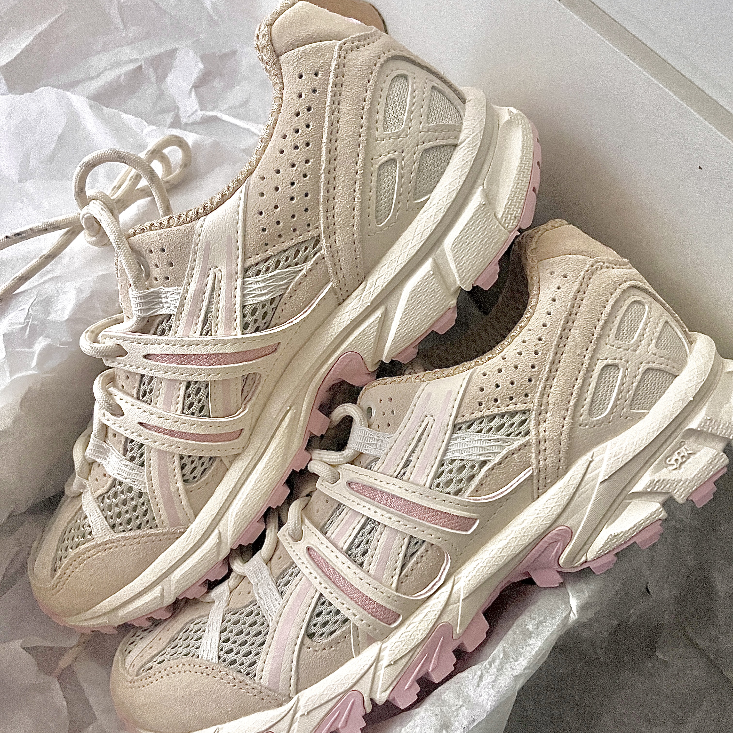 (W) Asics Gel-Sonoma 15-50 Smoke Grey Cream 착용 스타일 - 2