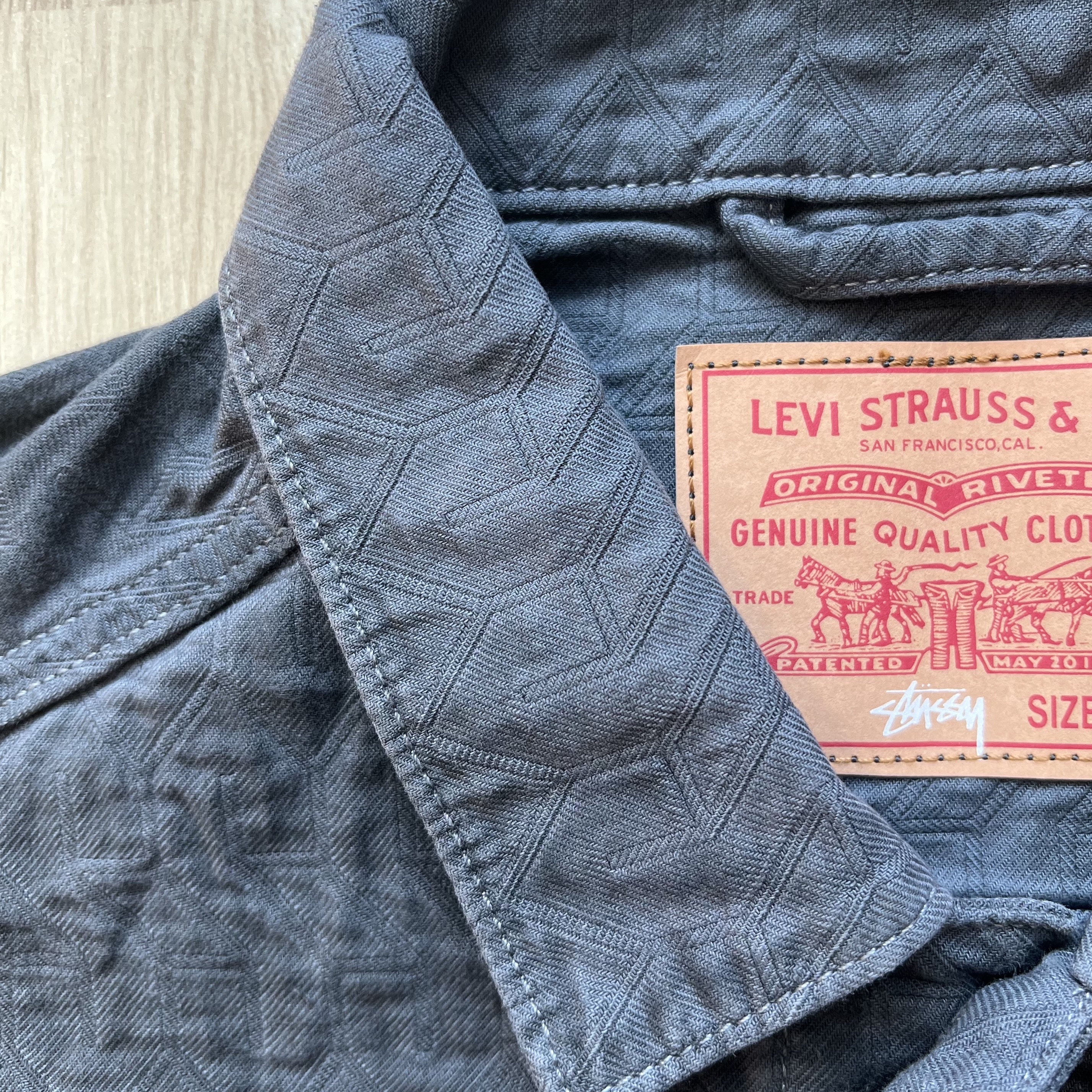 Stussy x Levi's Jacquard Trucker Jacket Black 착용 스타일