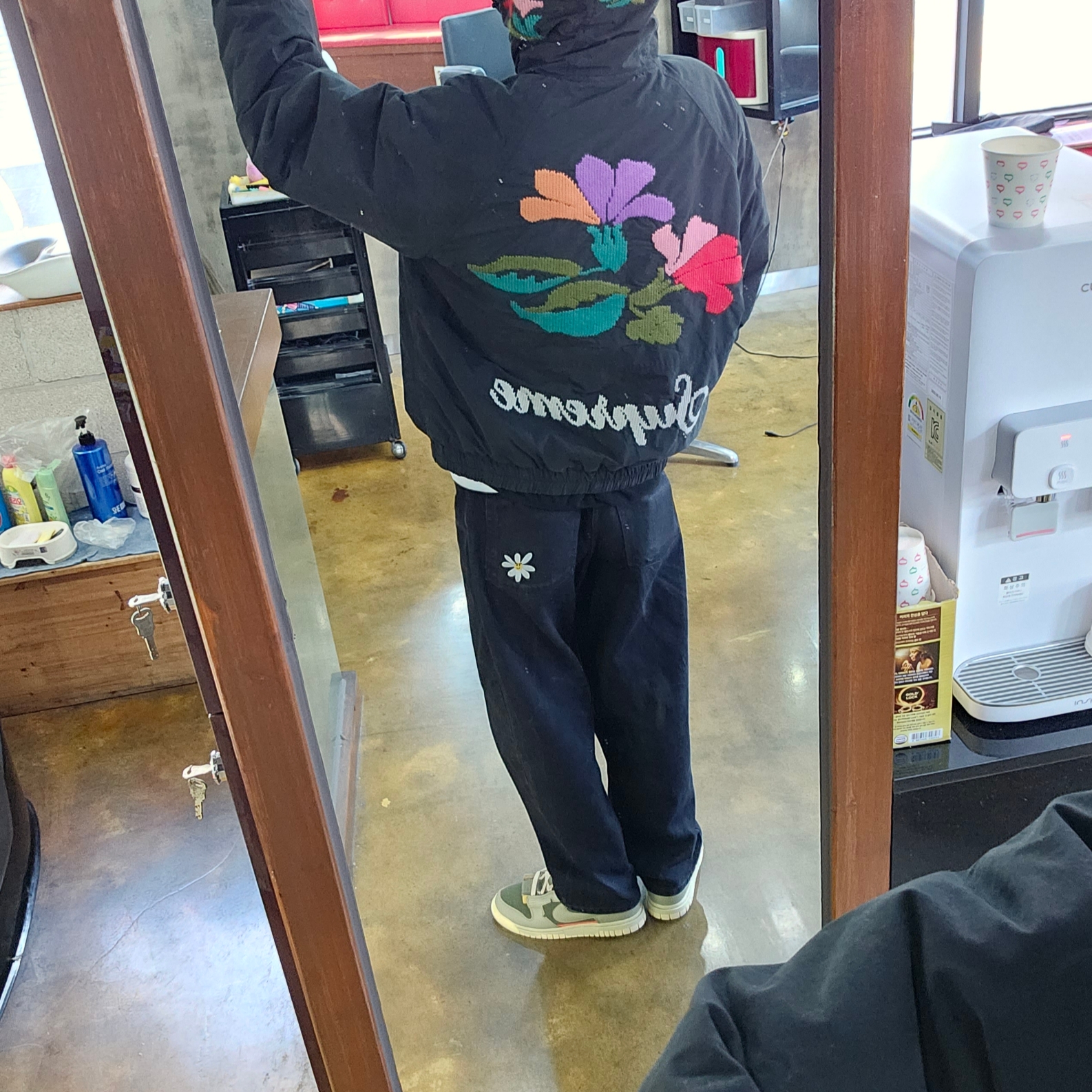 Supreme Needlepoint Hooded Jacket Black - 23FW 착용 스타일 - 2