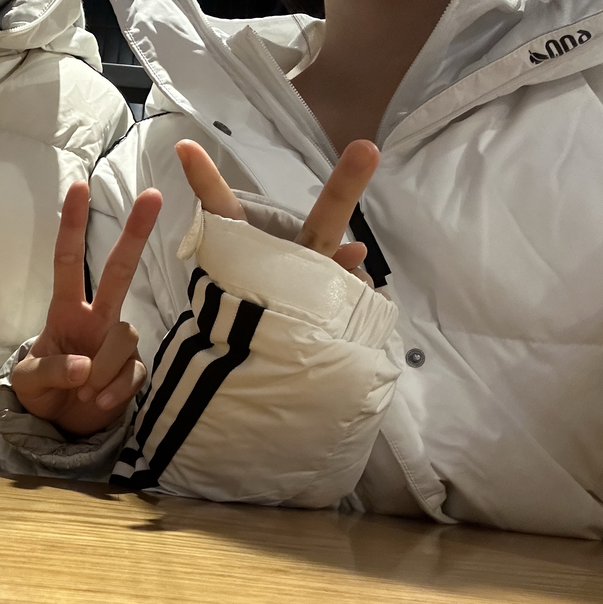 Adidas 3S Long Down Jacket White - KR sizing 착용 스타일