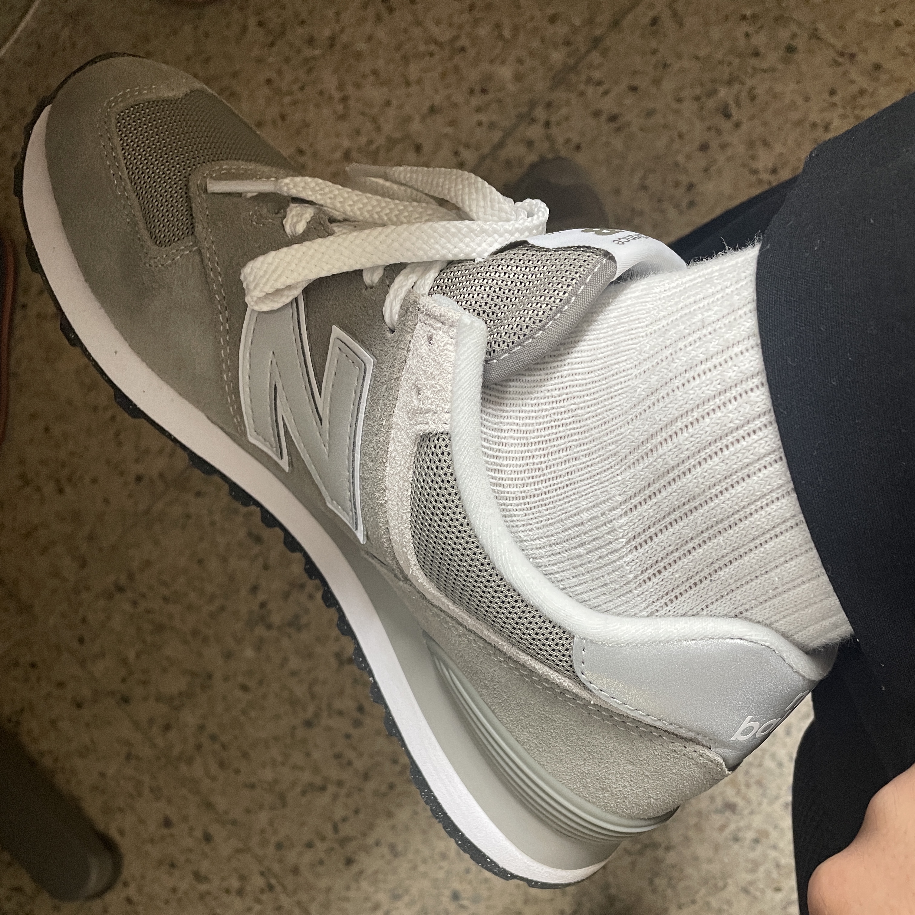 New Balance 574 Worn By Anyone Grey - D Standard 착용 스타일