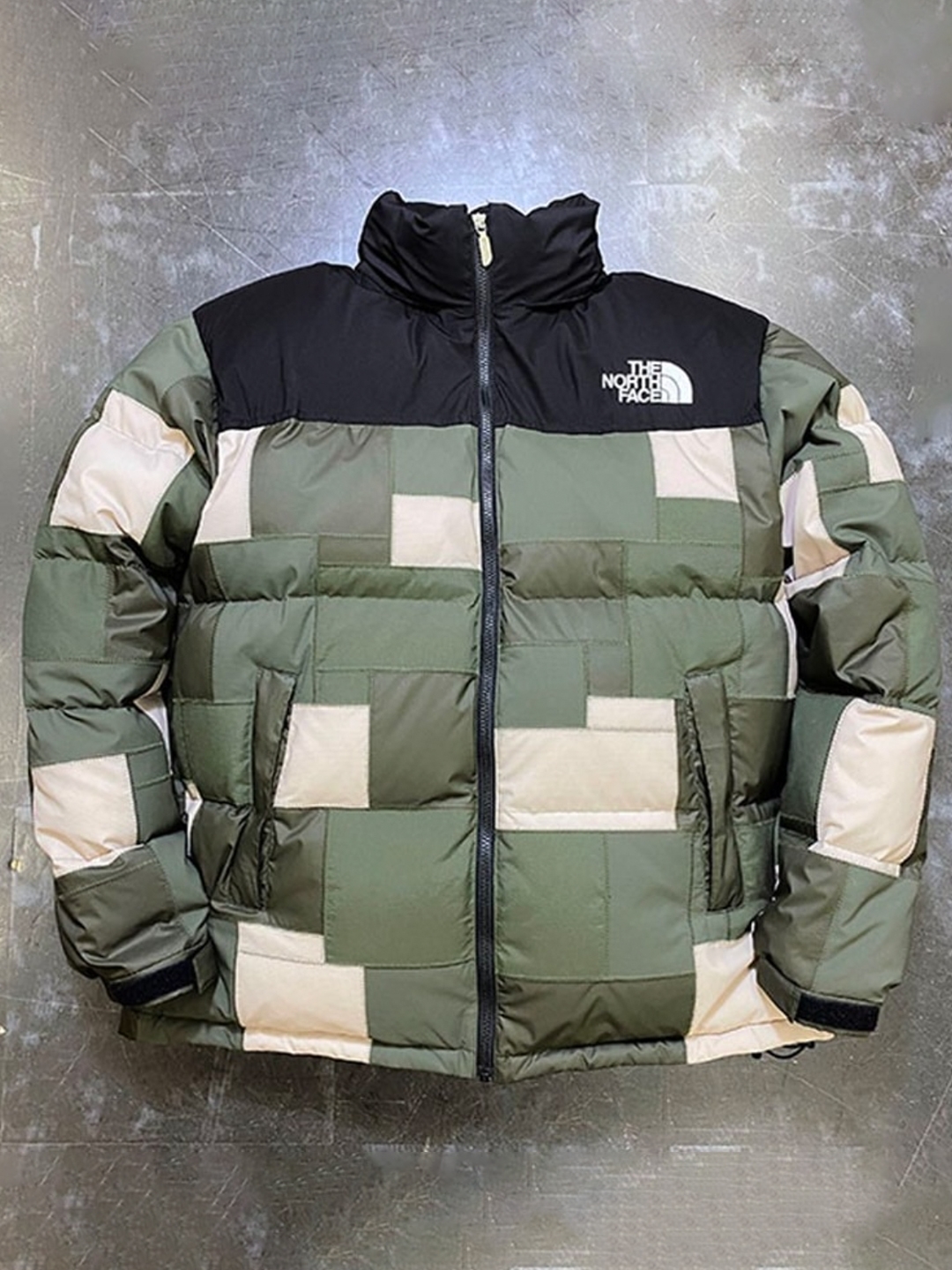 Post Archive Faction (Paf) 5.0+ Technical Jacket Right Black, The North Face x Comme des Garcons Junya Watanabe Man Nuptse Down Jacket Khaki 착용 스타일 - 3