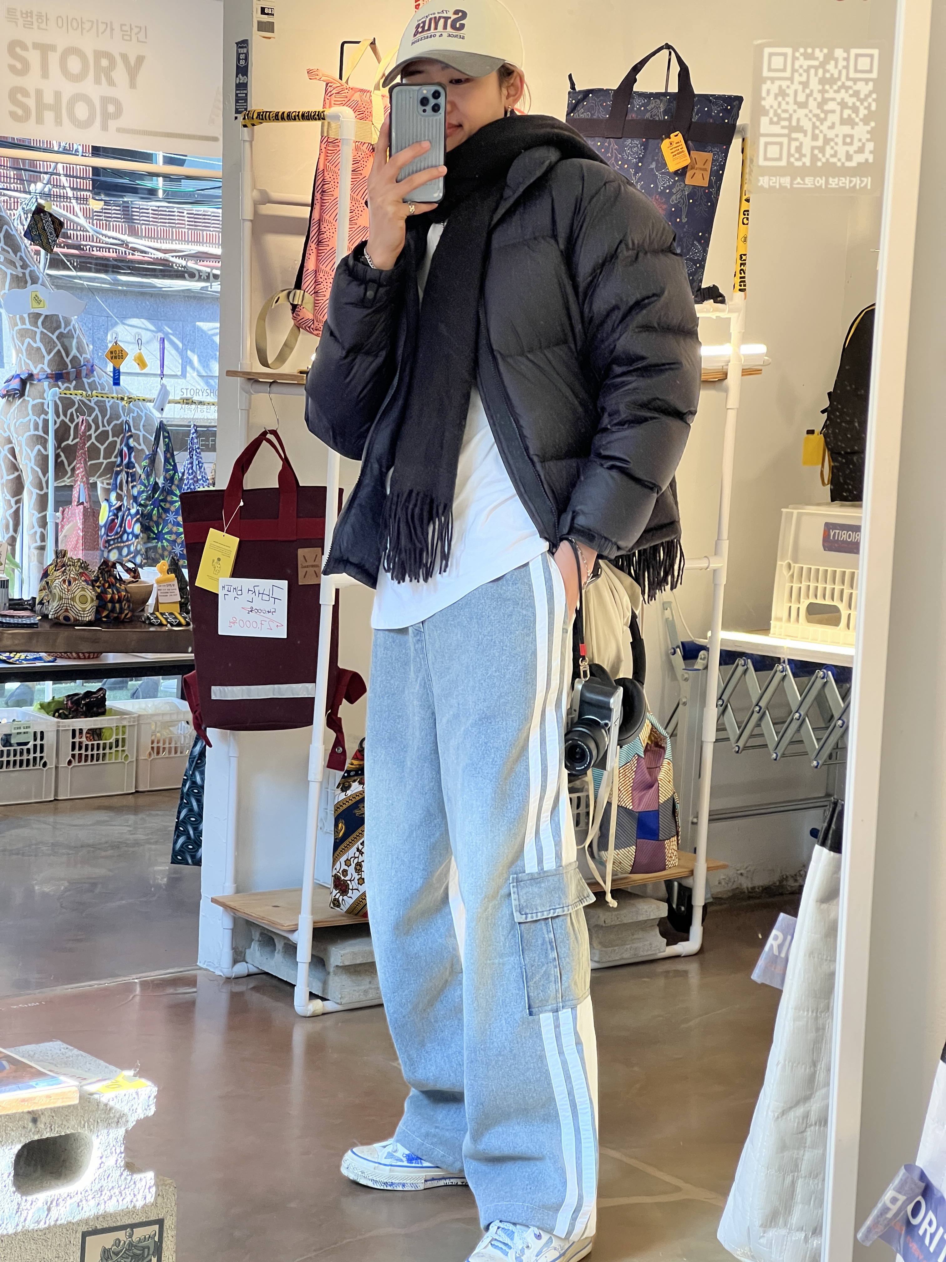Converse x Ader Error Chuck 70 High White, The North Face 1996 Eco Nuptse Jacket Black 착용 스타일