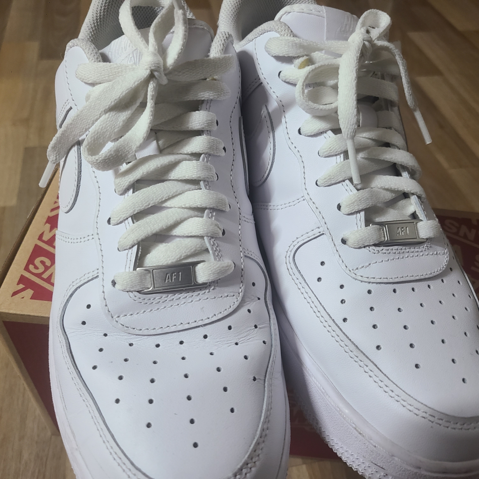 Nike Air Force 1 '07 Low White 착용 스타일