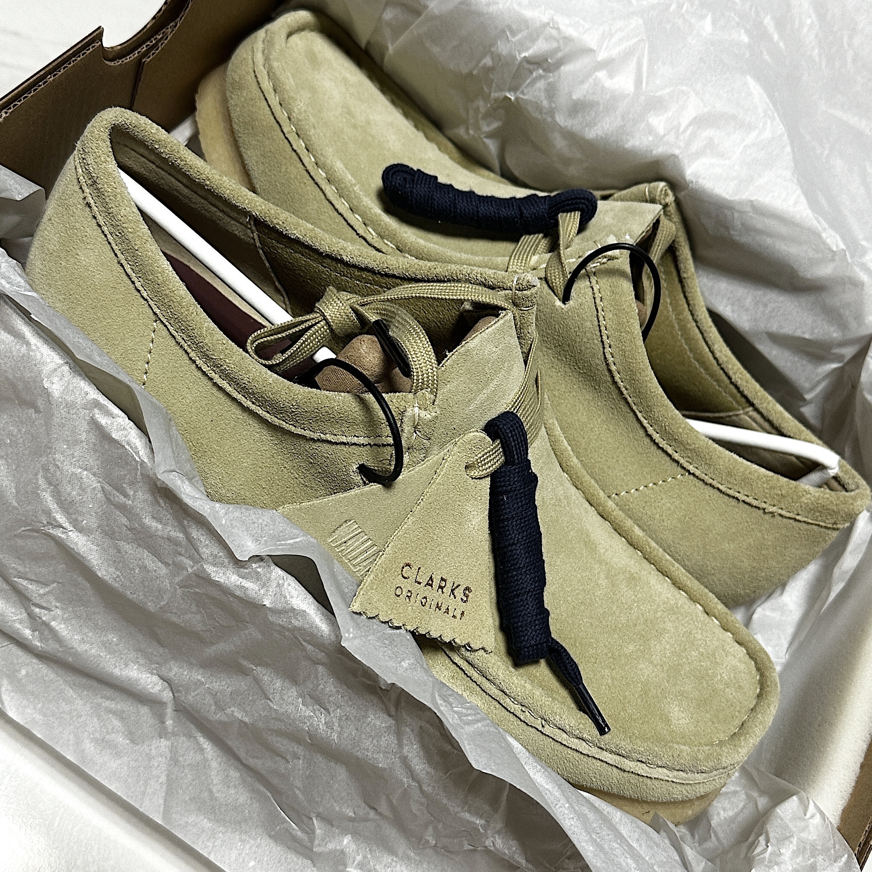 Clarks Wallabee Maple Suede 착용 스타일 - 4
