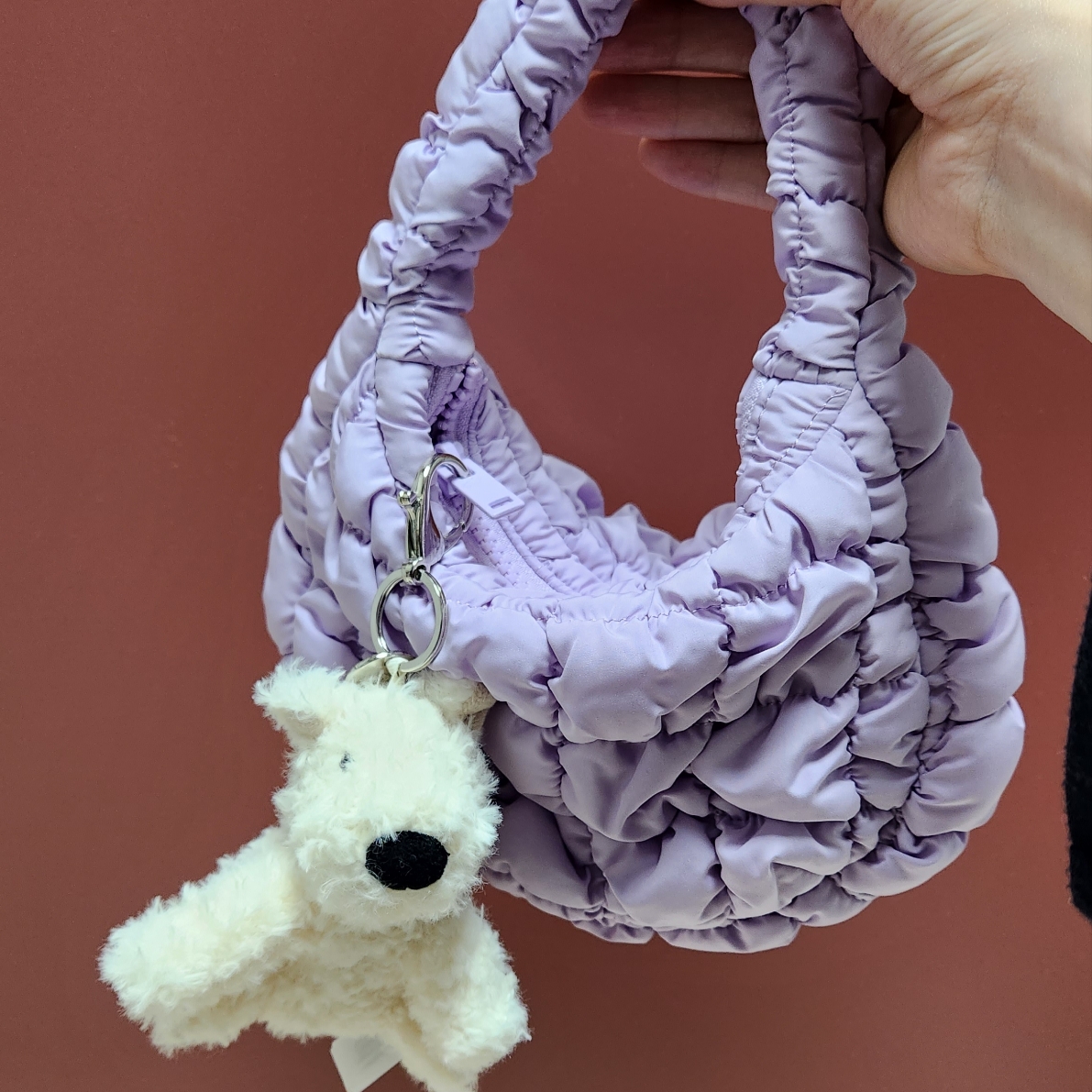 COS Quilted Micro Bag Purple 착용 스타일 - 2