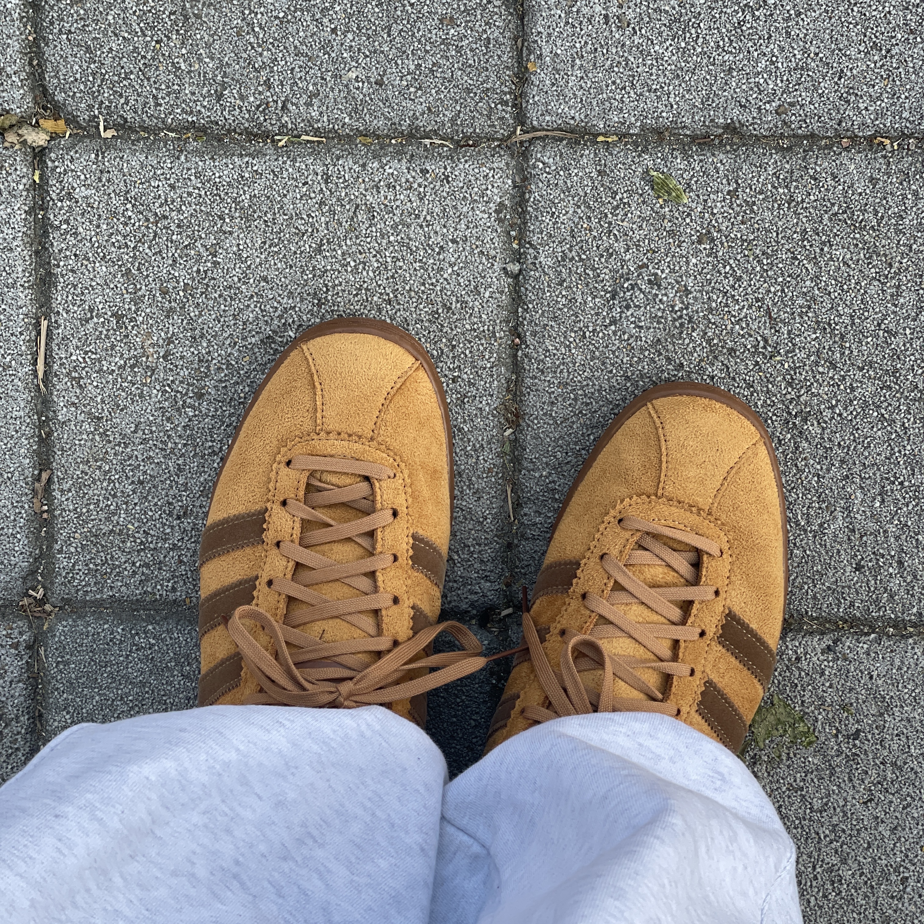 Adidas Tobacco Gruen Mesa Brown Desert 착용 스타일
