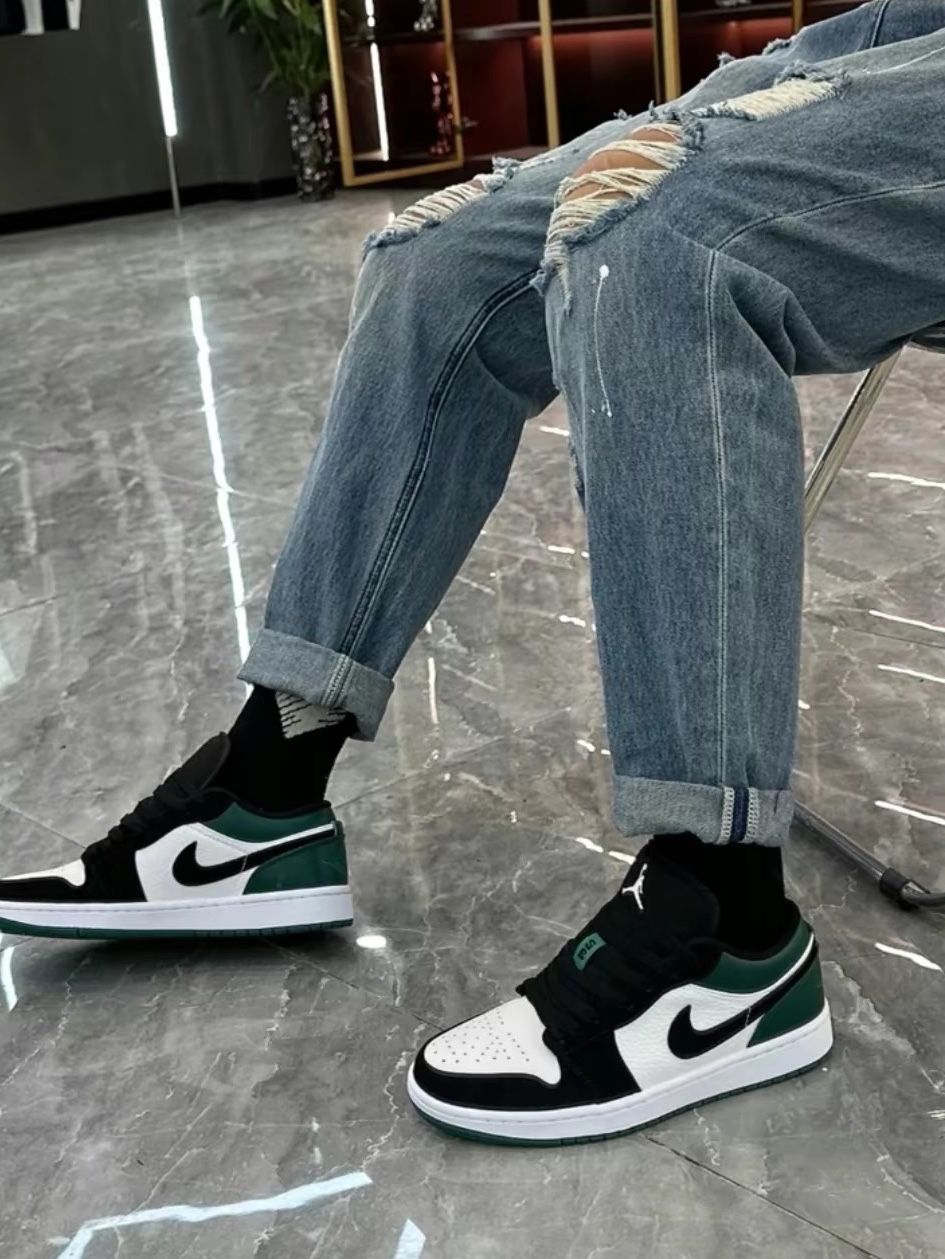 (GS) Jordan 1 Low Black Mystic Green 착용 스타일