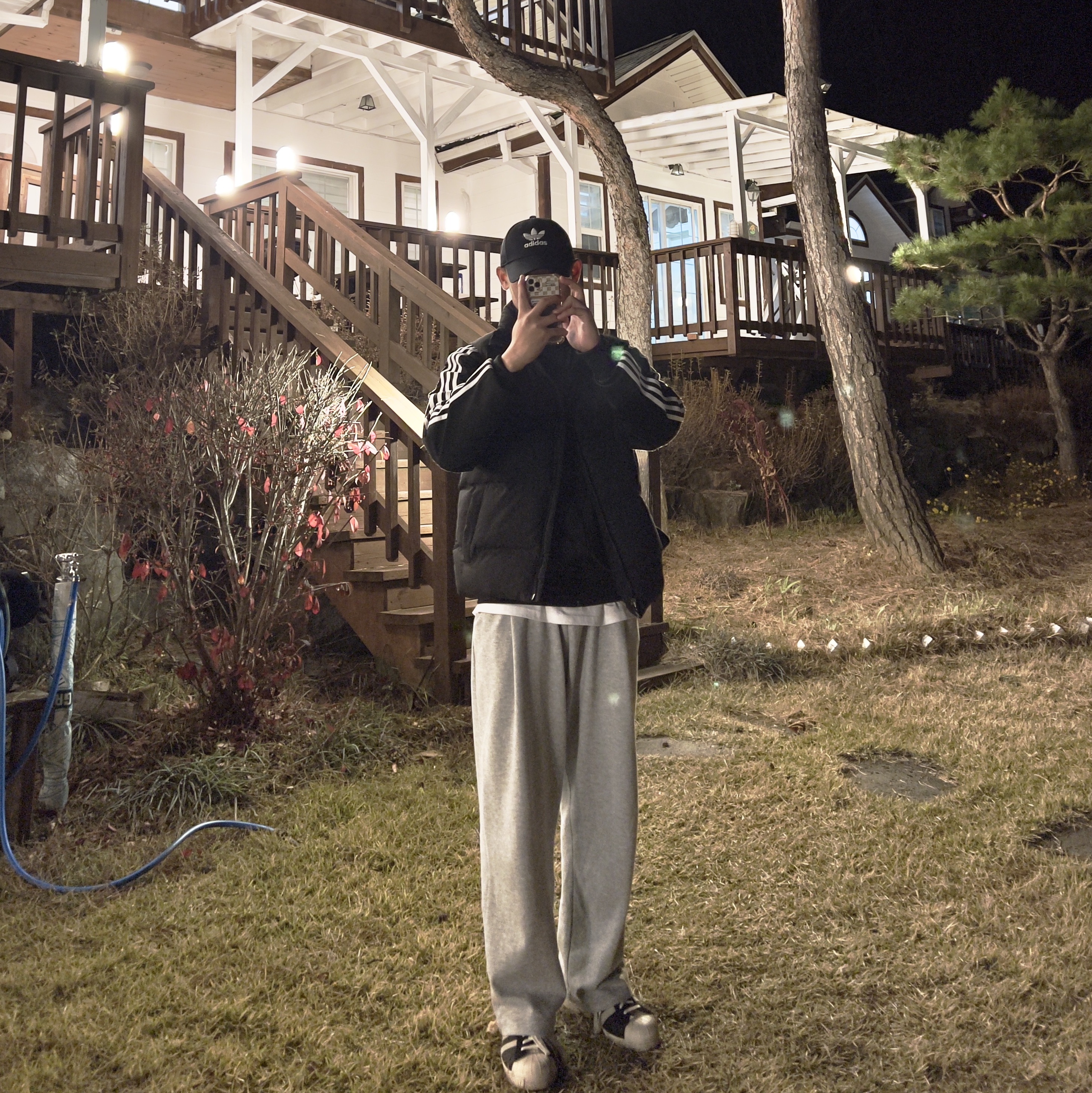 Adidas Trefoil Baseball Cap Black White, Adidas Adicolor Classic Beckenbauer Track Jacket Night Indigo - KR Sizing 착용 스타일
