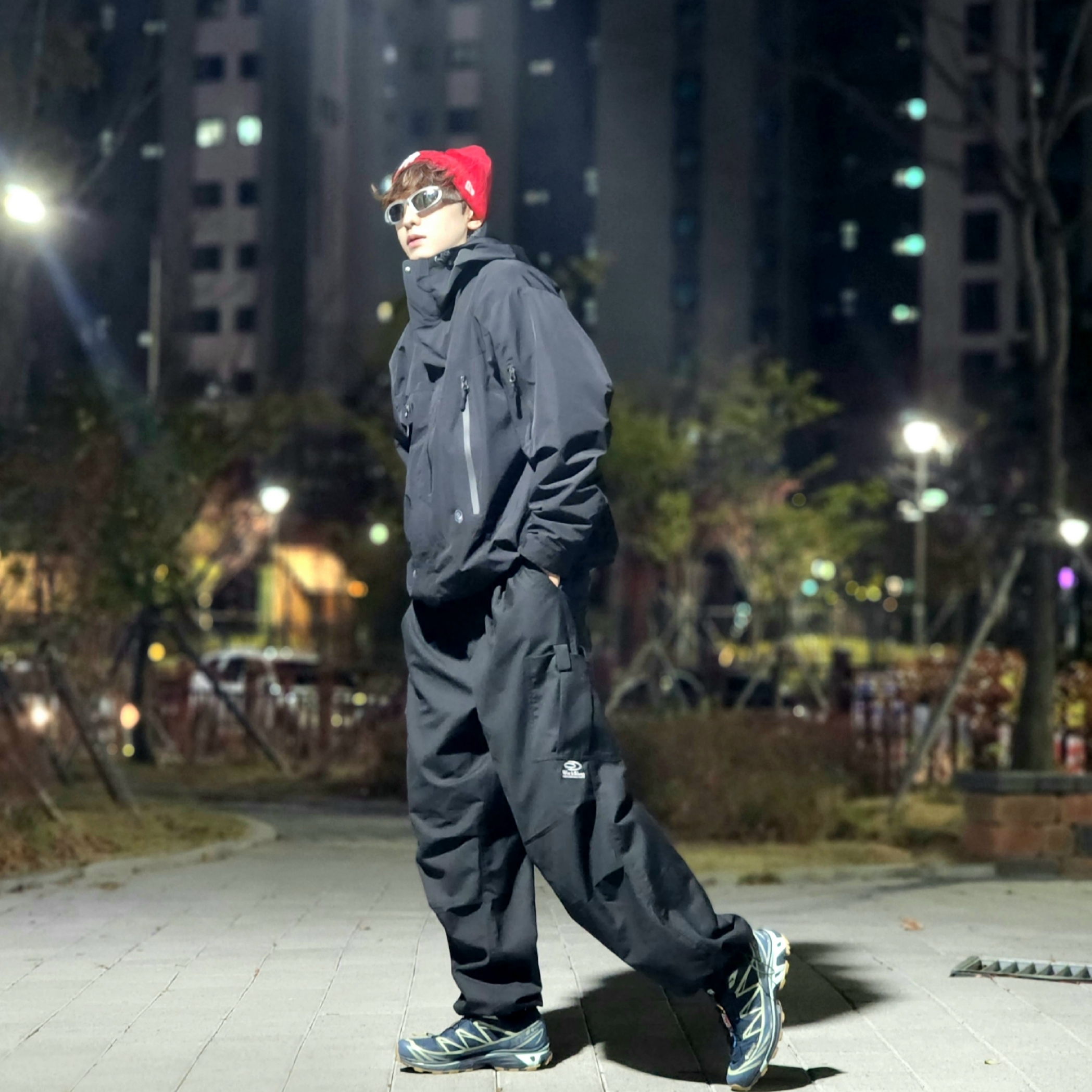 Salomon XT-6 GTX Carbon Bering Sea 착용 스타일 - 4