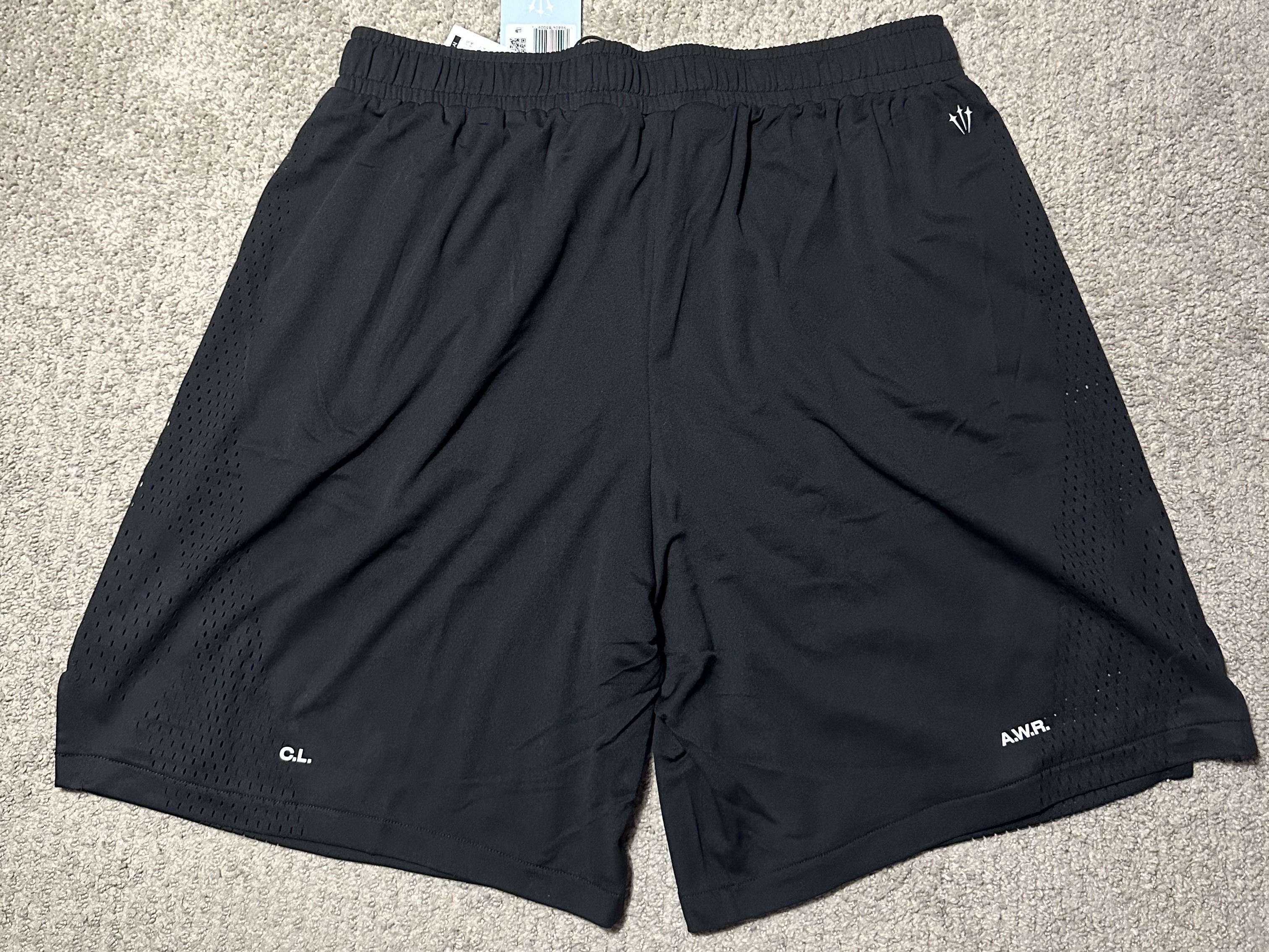 Nike x Drake Nocta Basketball Lightweight Shorts Black (DV3651-010) 착용 스타일 - 2