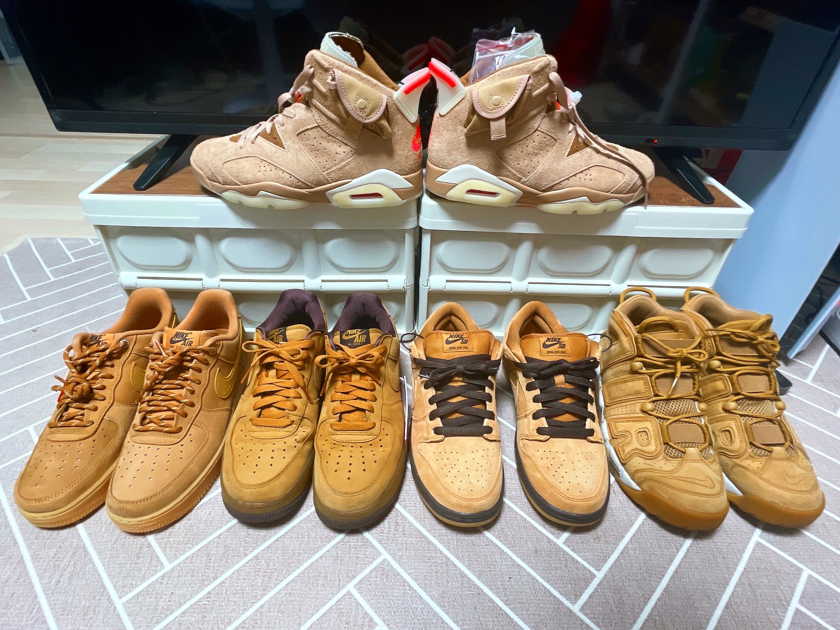 Nike SB Dunk Low Pro Wheat 2023, Nike Air Force 1 '07 WB Flax 착용 스타일