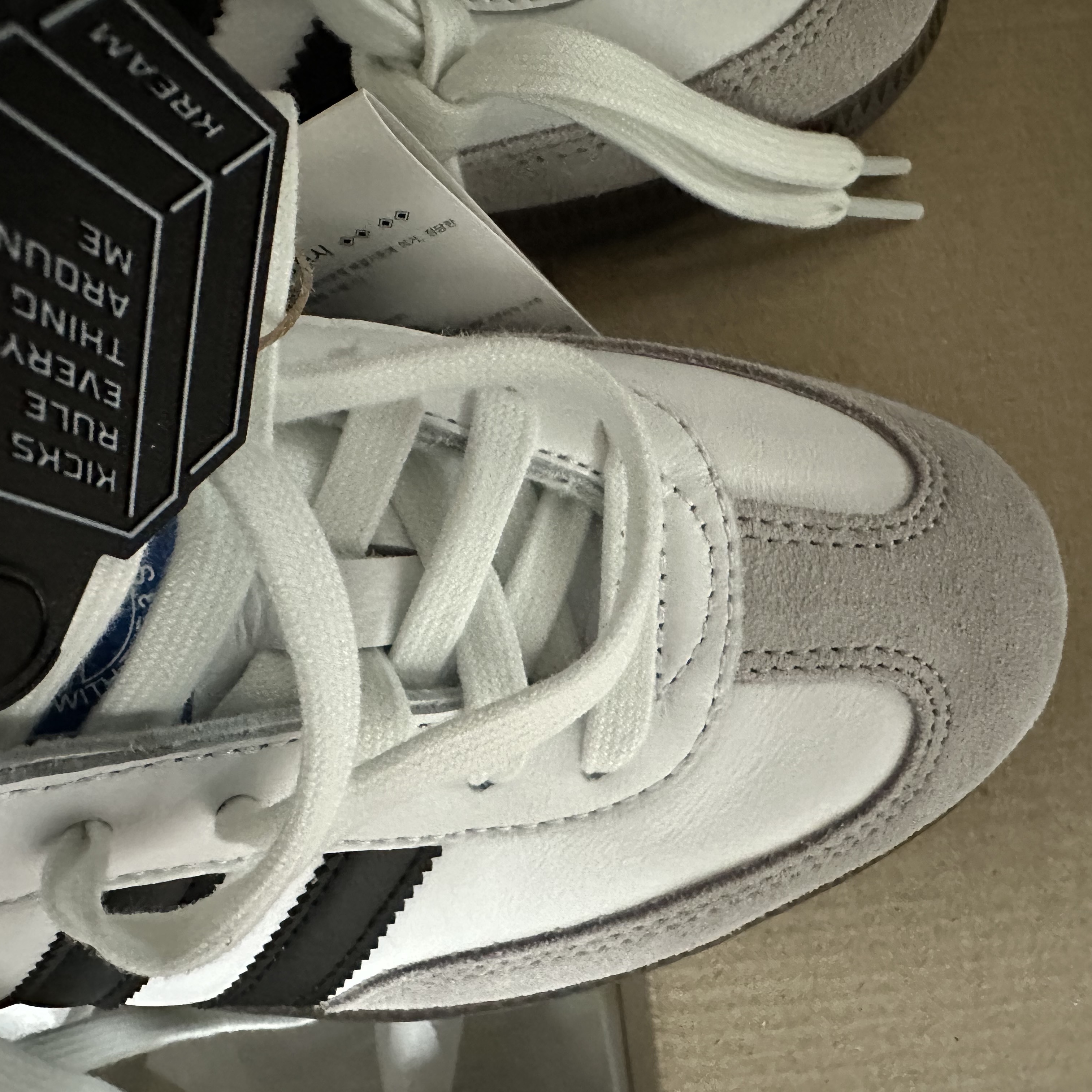 Adidas Samba OG Cloud White 착용 스타일 - 2