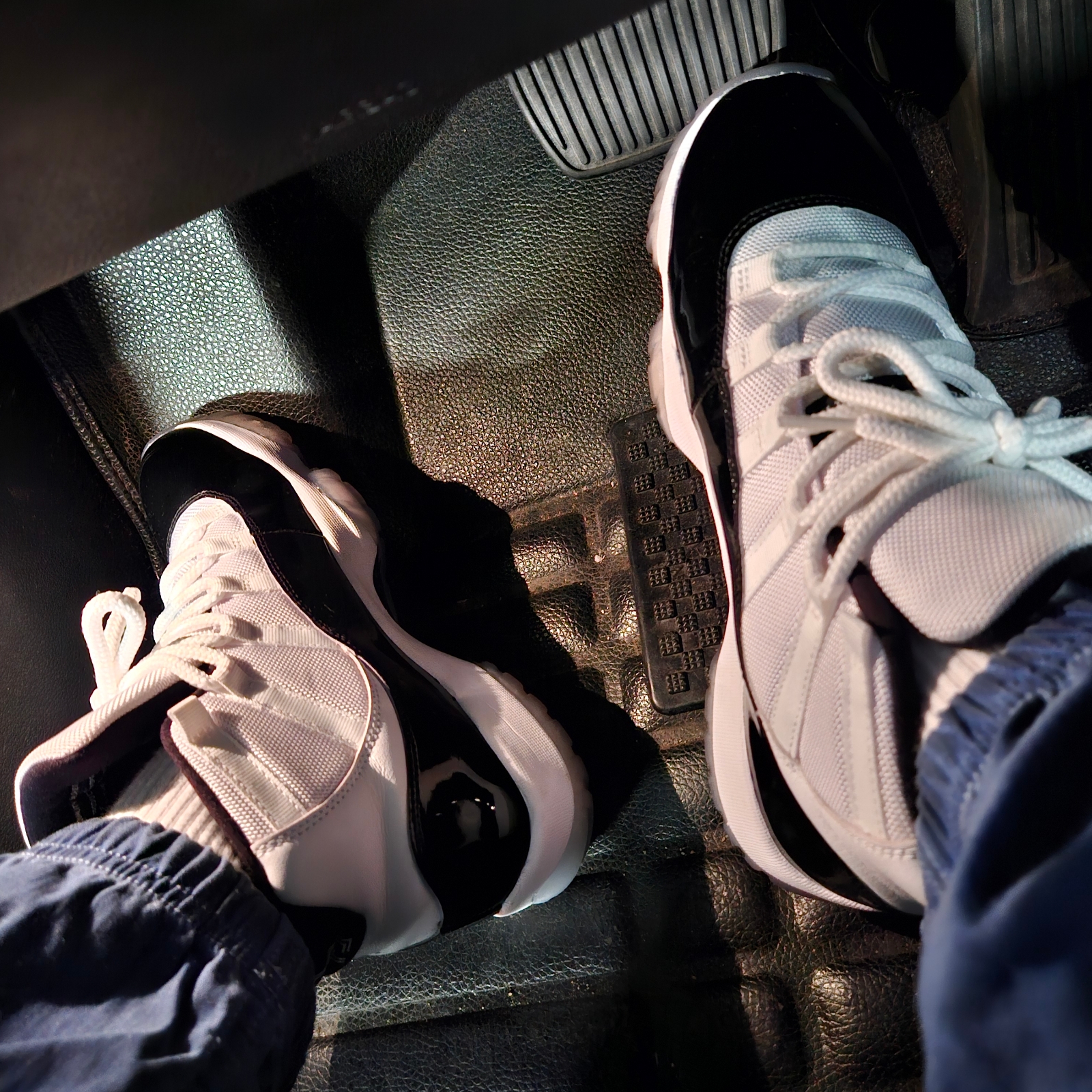 Jordan 11 Retro Concord 2018 착용 스타일 - 1