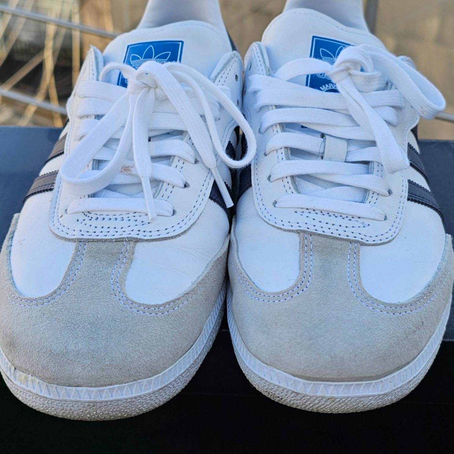 Adidas Samba ADV White Navy 착용 스타일 - 2