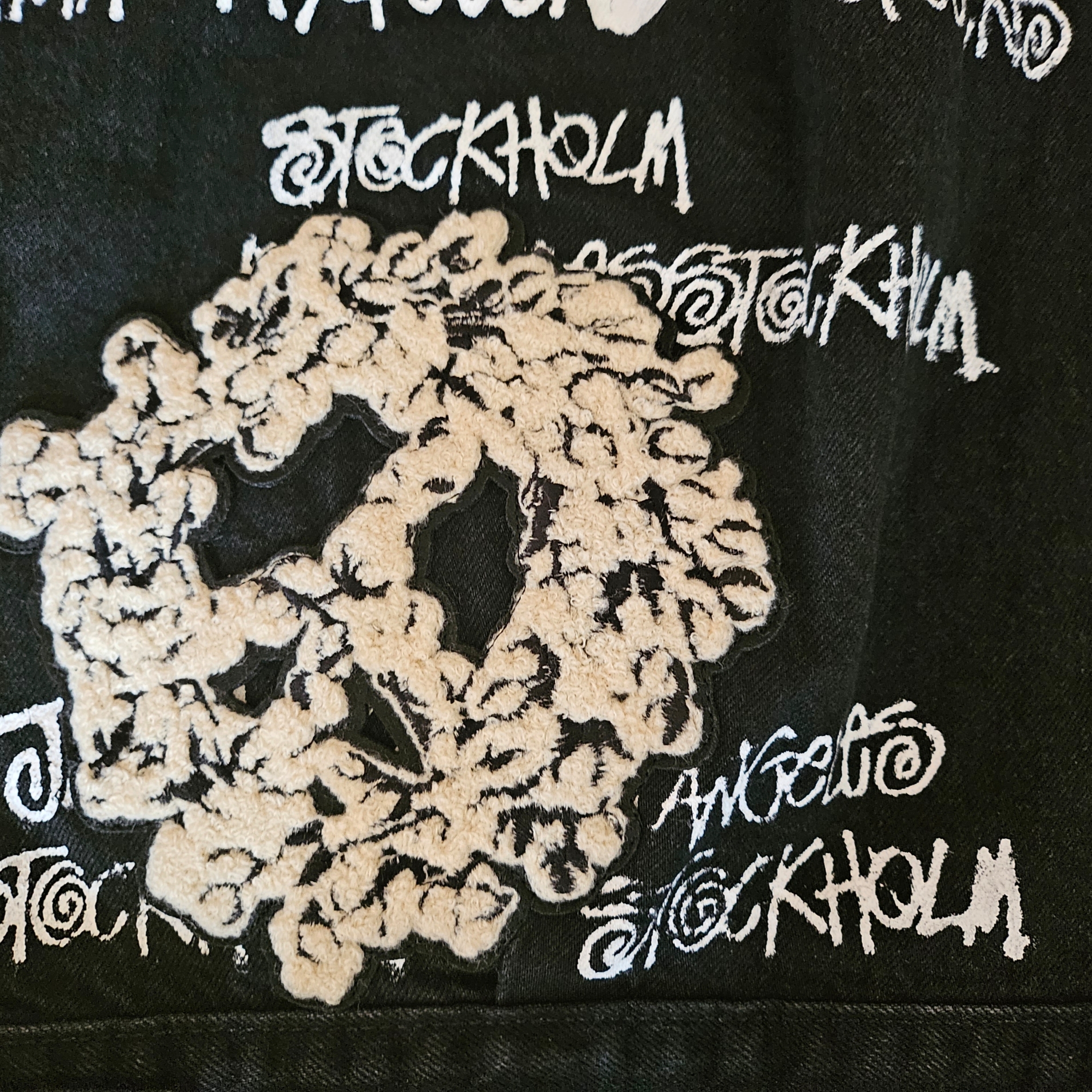Stussy x Our Legacy x Denim Tears TTL Denim Jacket Black 착용 스타일 - 6