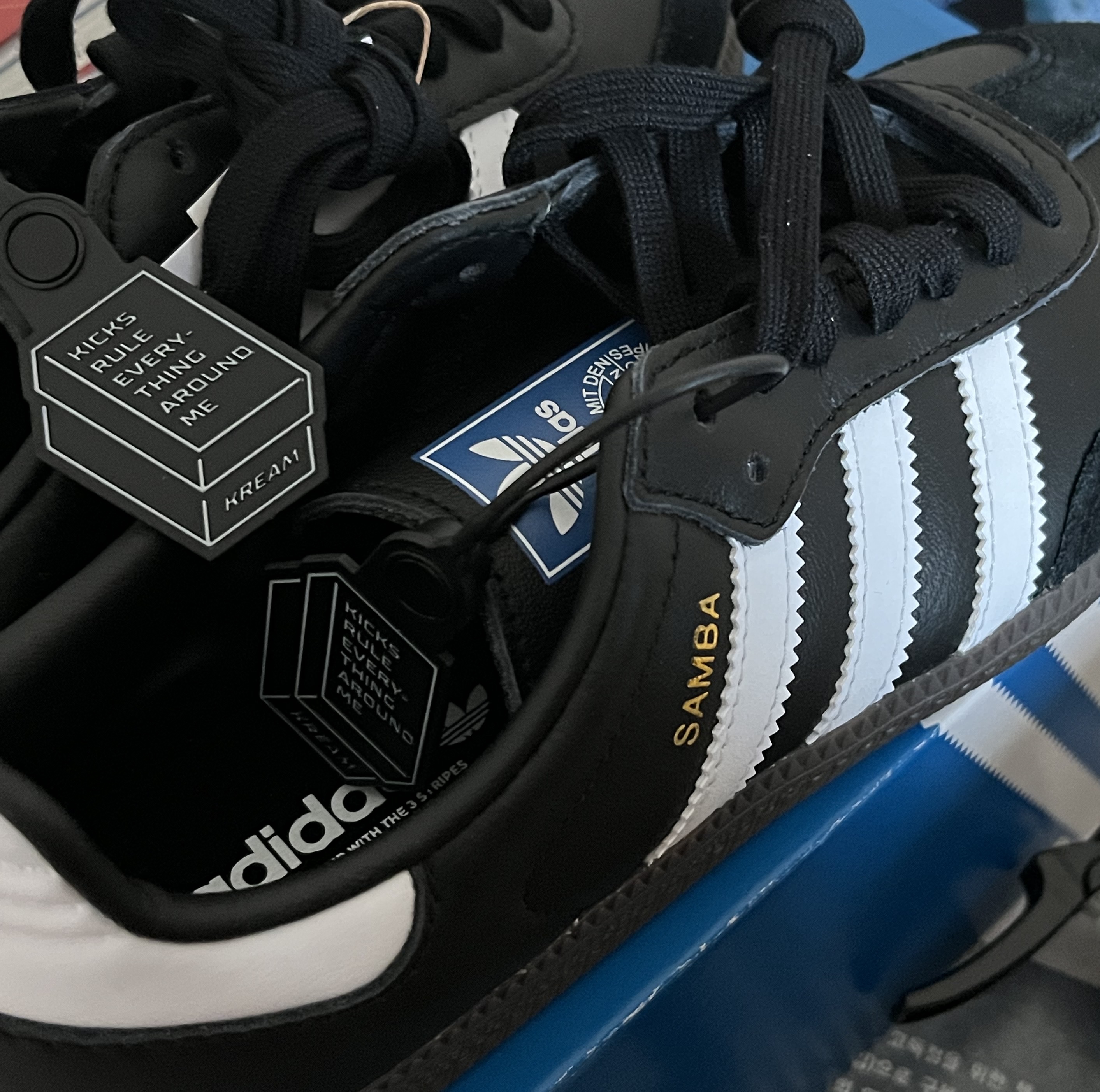 Adidas Samba OG Black White Gum 착용 스타일