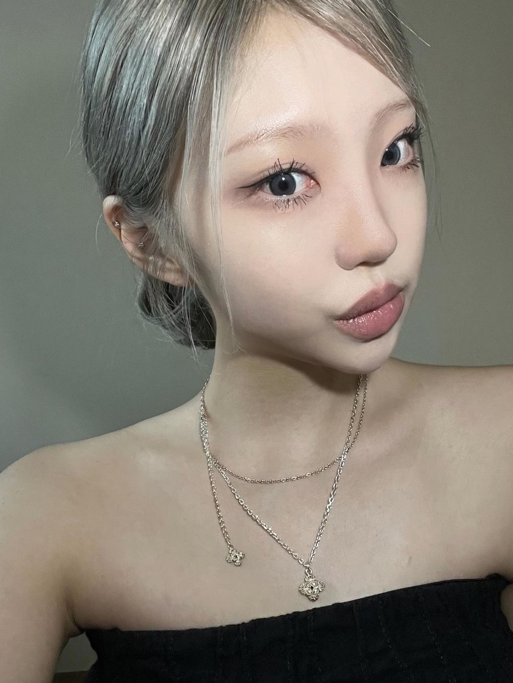 Scudo Shell Drop Plain Necklace Extrabold 착용 스타일 - 2
