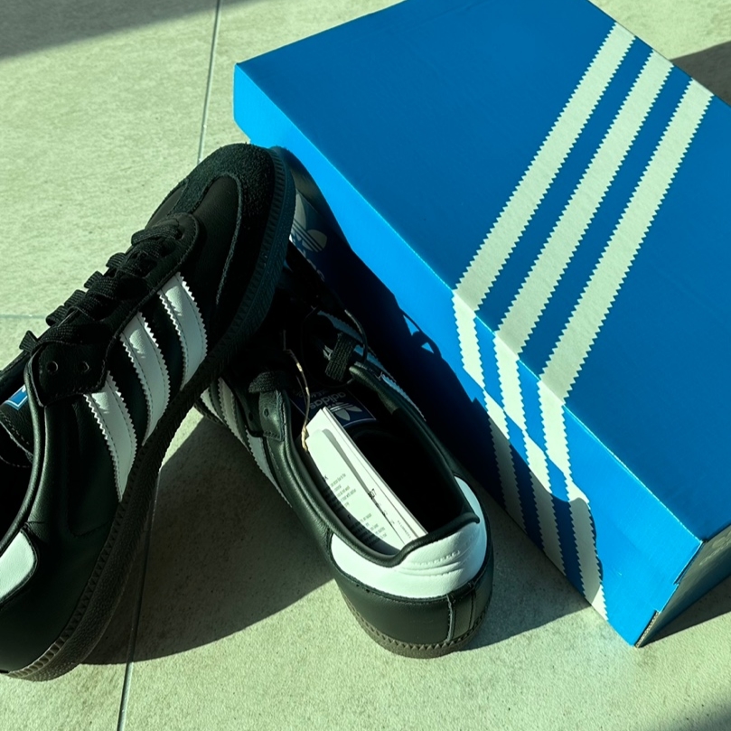 Adidas Samba OG Black White Gum 착용 스타일