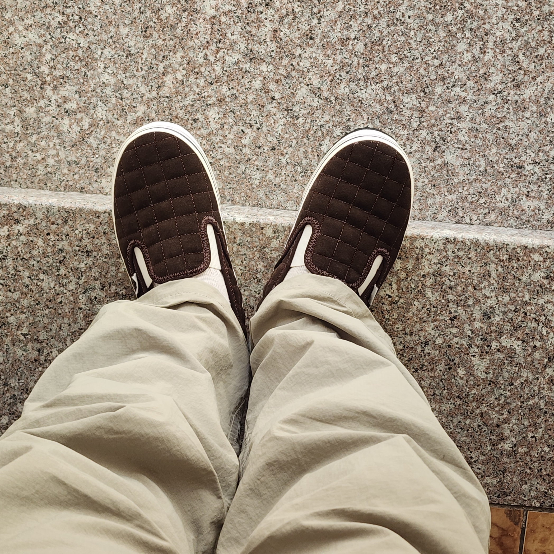 Vans Slip-er 2 Sherpa Demitasse 착용 스타일