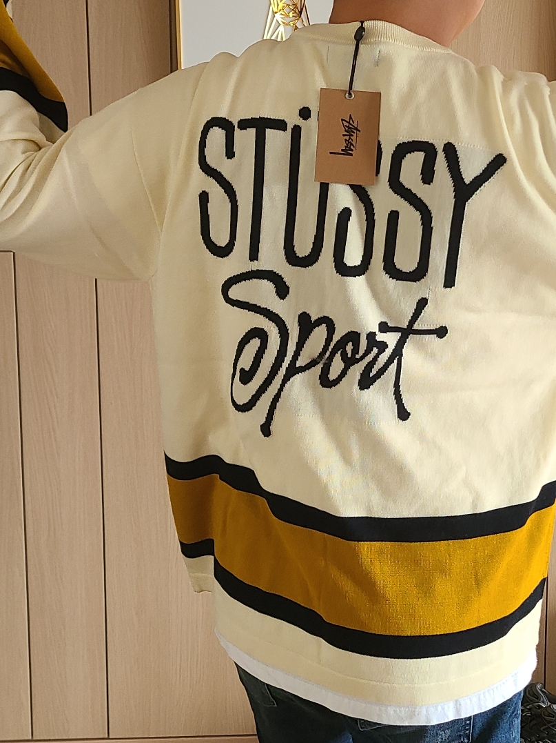 Stussy Hockey Sweater Natural 착용 스타일