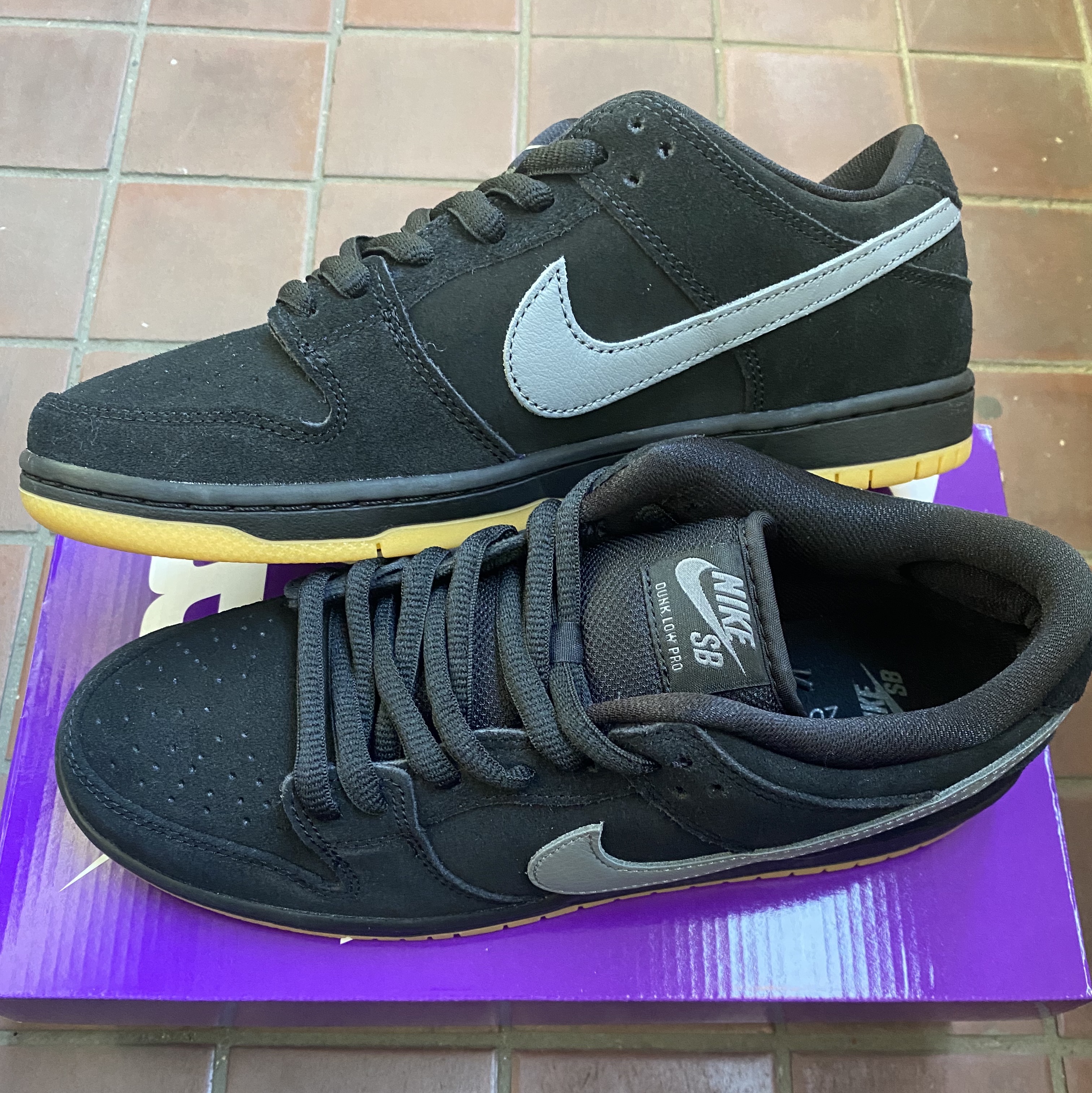 Nike SB Dunk Low Pro Black Cool Grey 착용 스타일