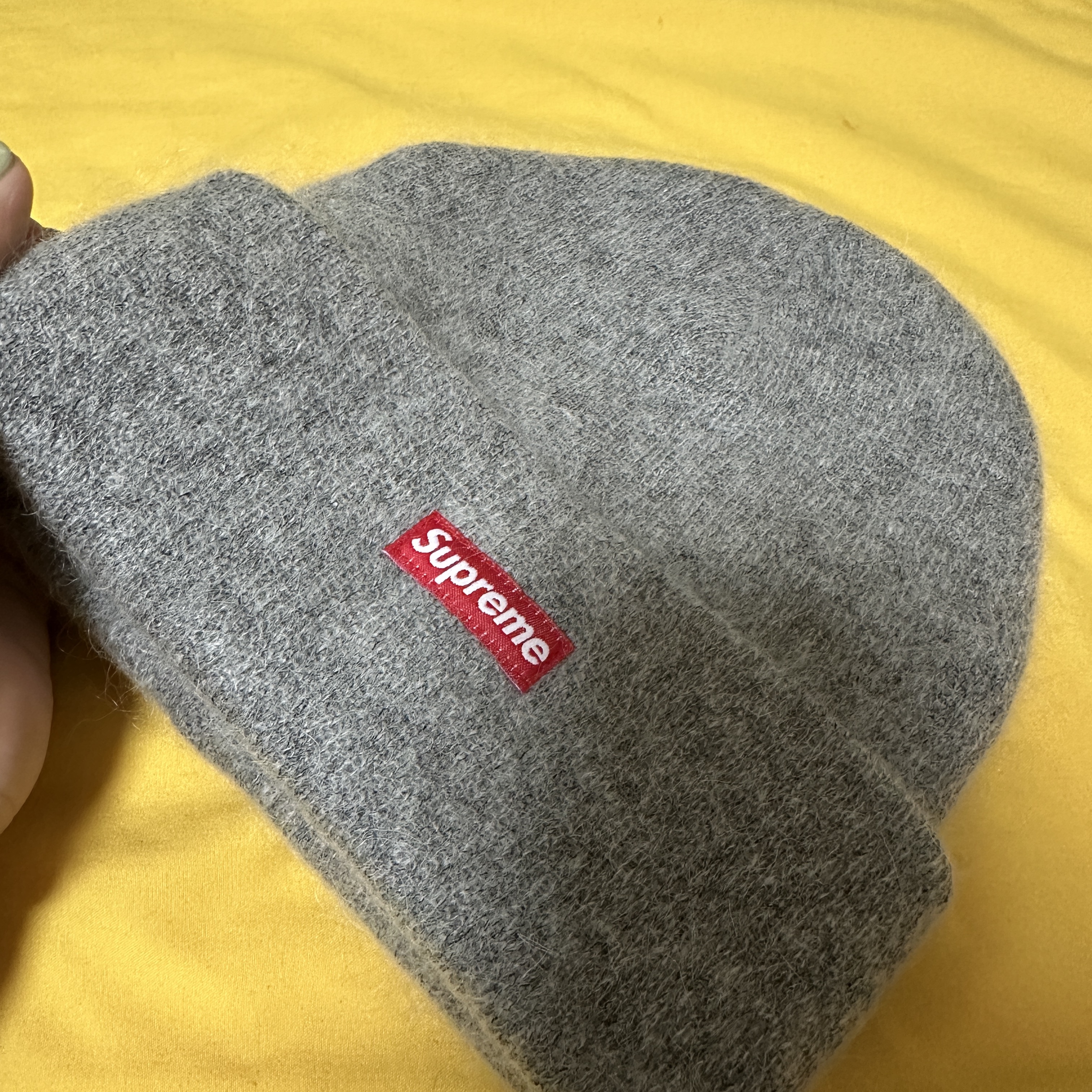 Supreme Mohair Beanie Heather Grey - 23FW 착용 스타일 - 2