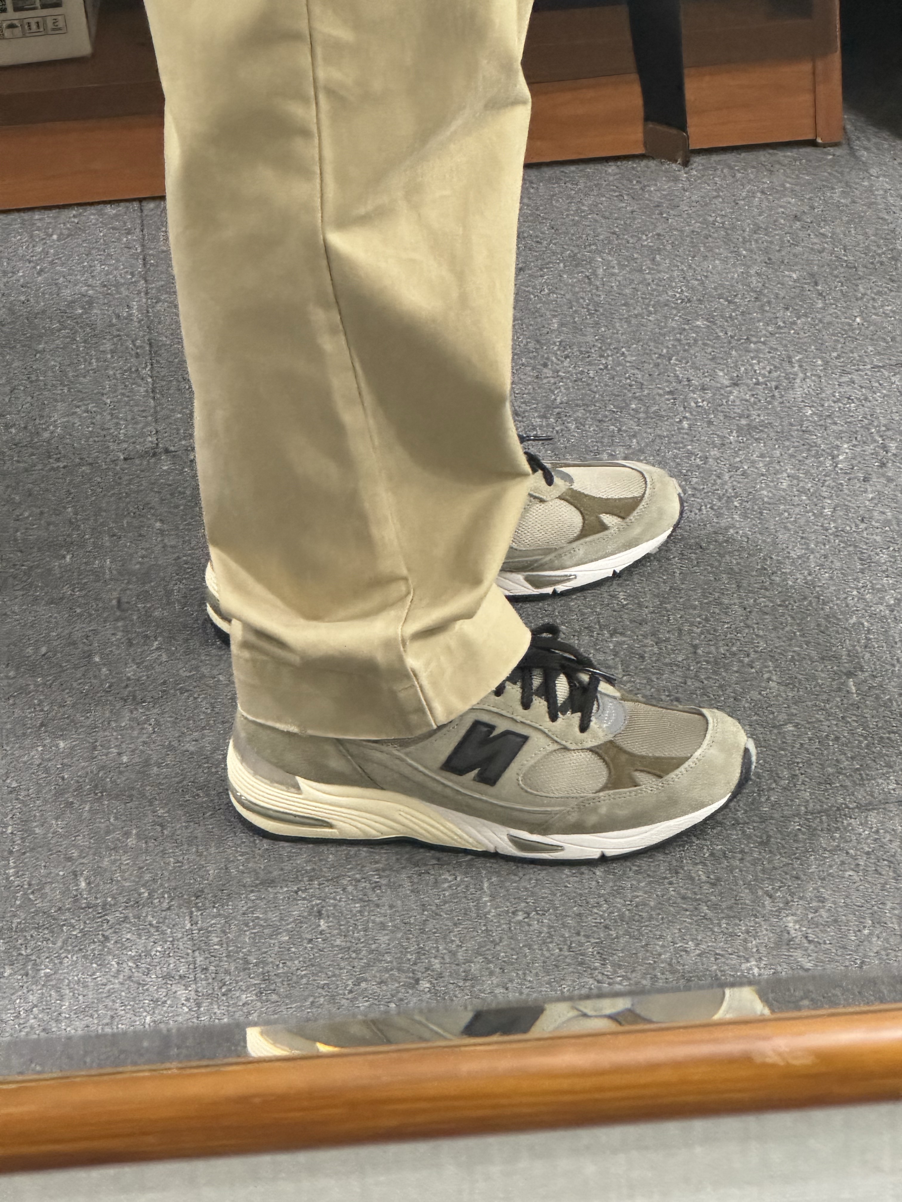 New Balance x JJJJound 991 Made in UK Grey 착용 스타일 - 3