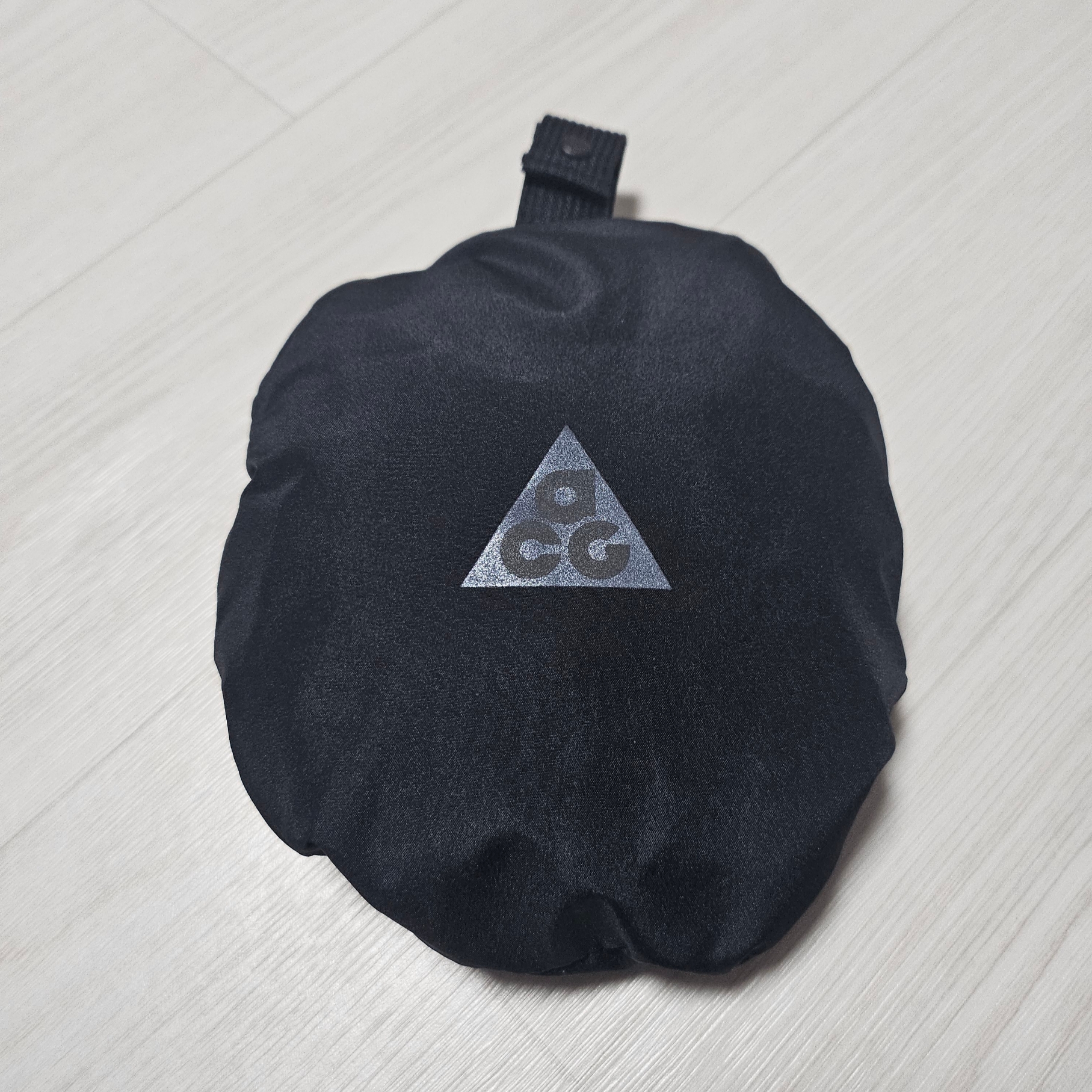 Nike ACG Apex Bucket Hat Black 착용 스타일 - 2