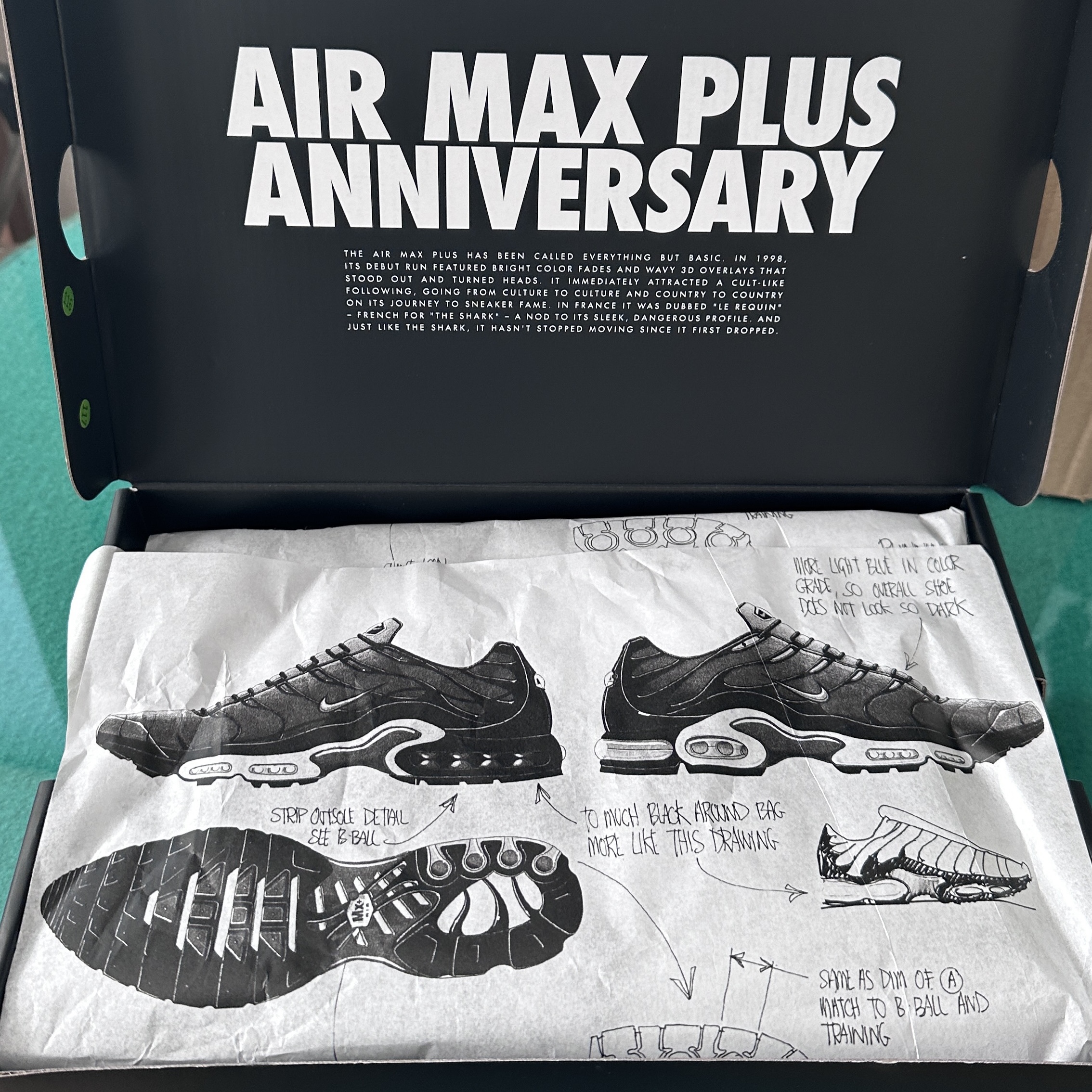 Nike Air Max Plus 25th Anniversary Black Varsity Red 착용 스타일 - 3
