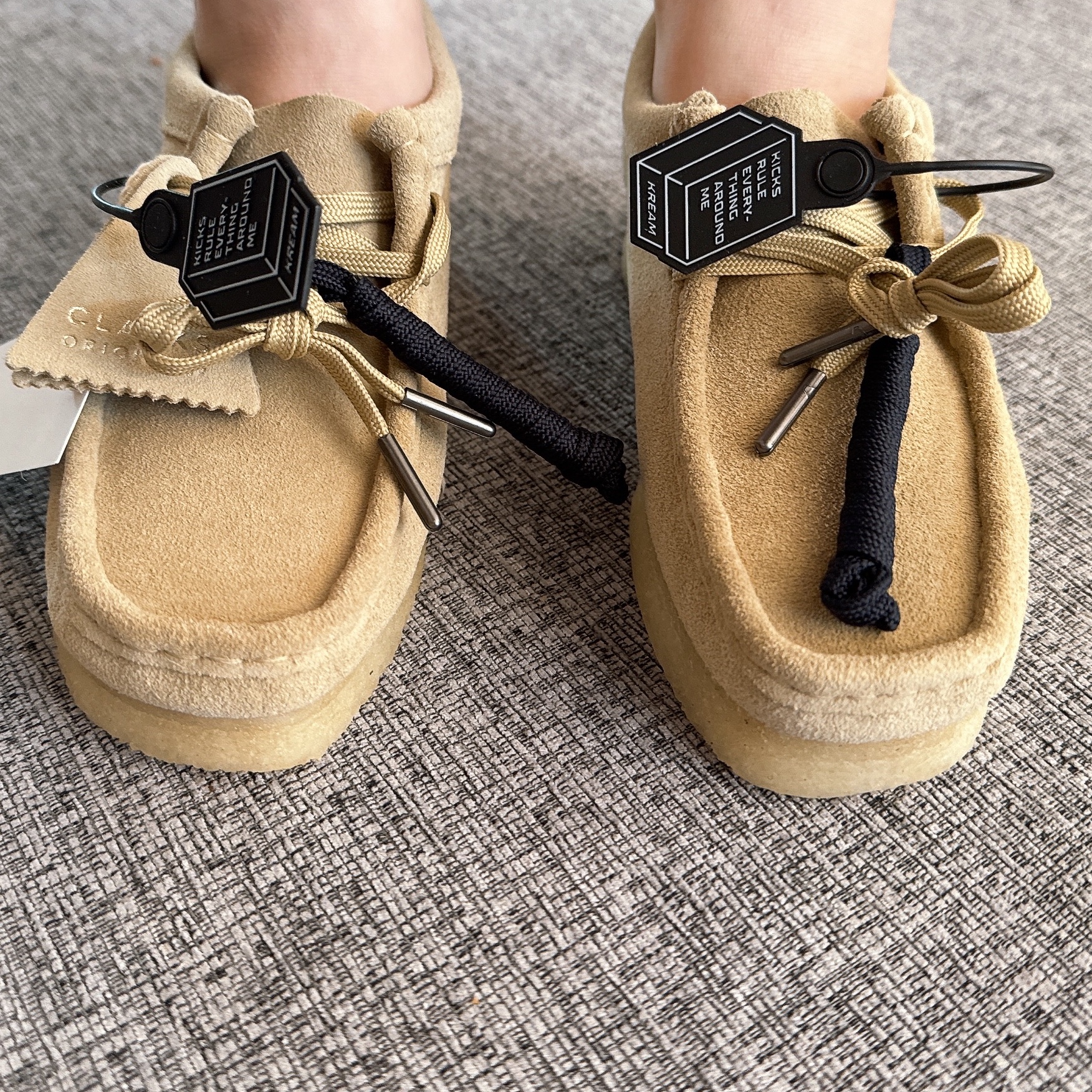 (W) Clarks Wallabee Maple Suede 착용 스타일 - 5
