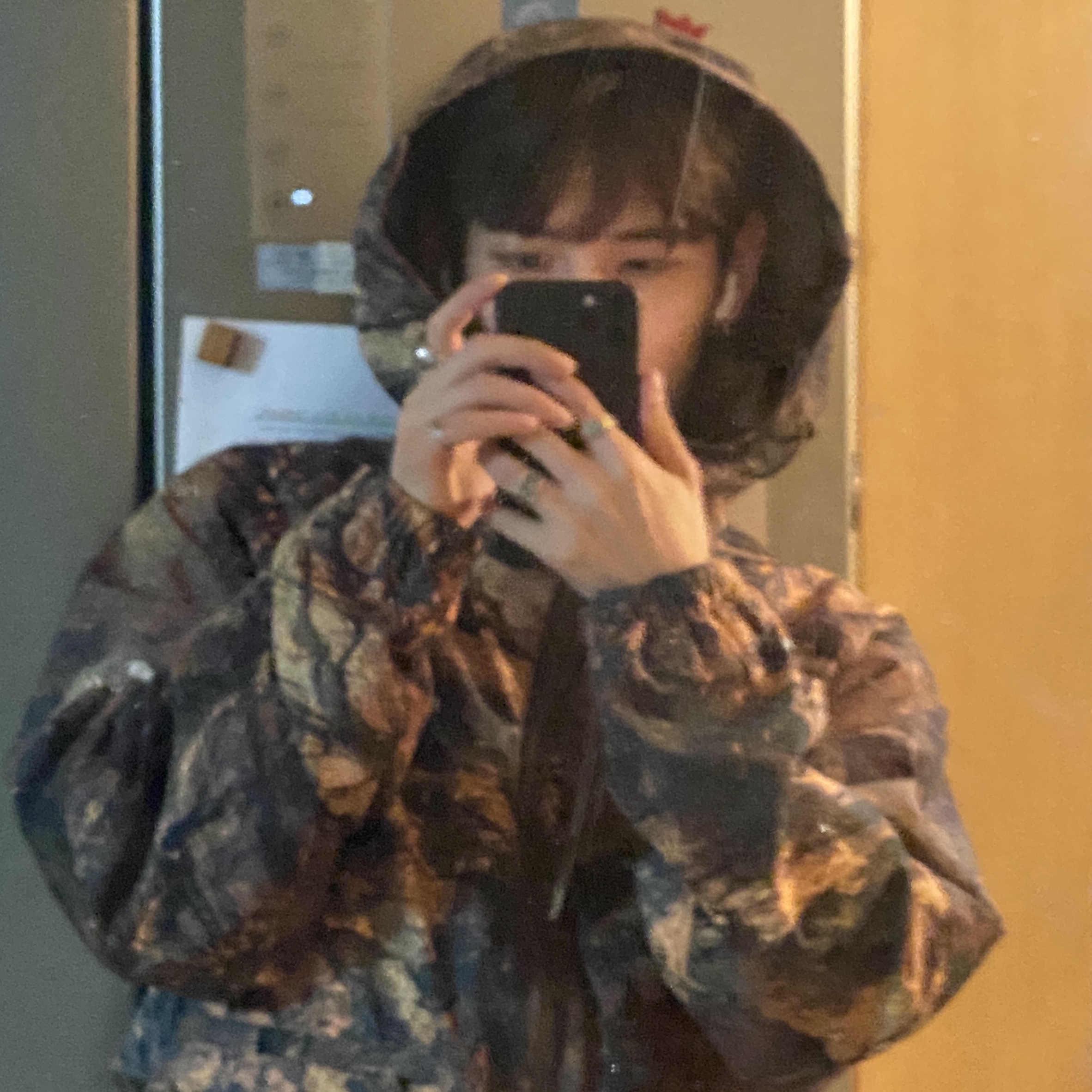 Palace Gore-Tex Cotton RS Jacket Rockscape - 23FW, Palace Teddy Beanie Grey - 23FW 착용 스타일 - 2