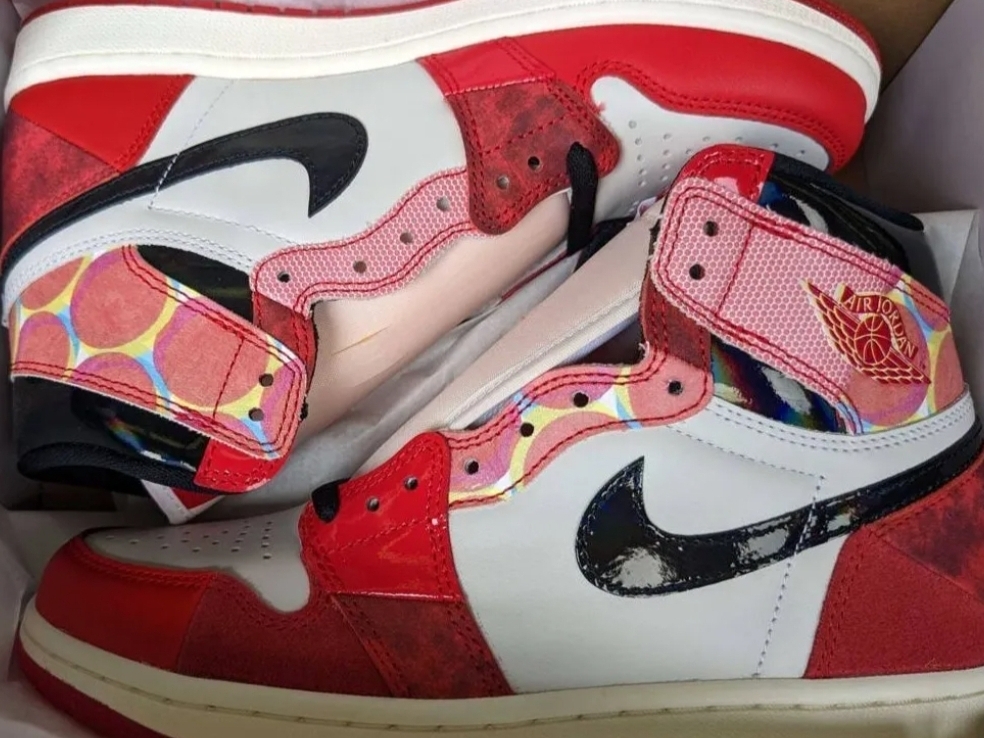 Jordan 1 Retro High Spider-Man Next Chapter 착용 스타일
