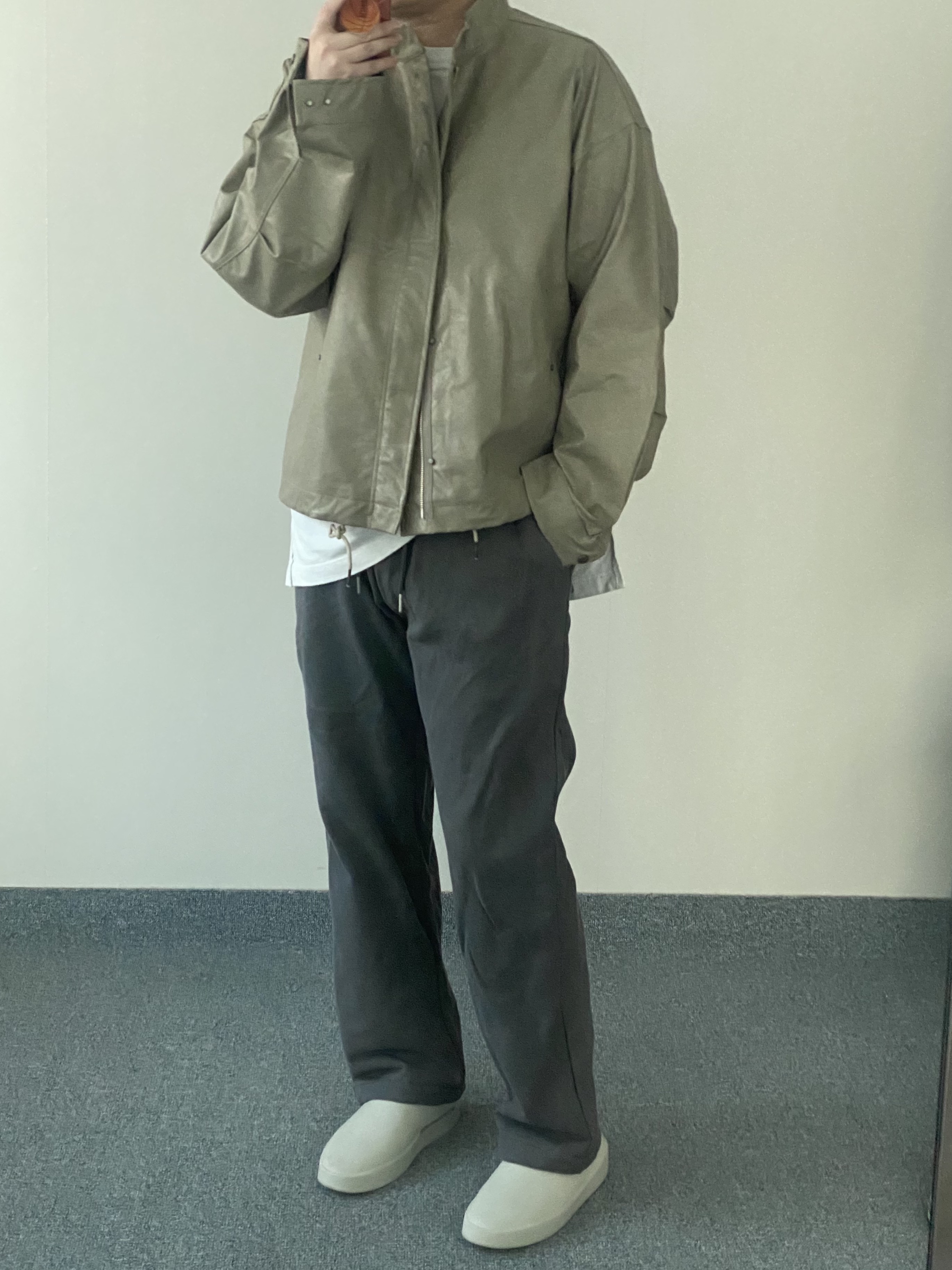 Fear of God The California Cement 착용 스타일